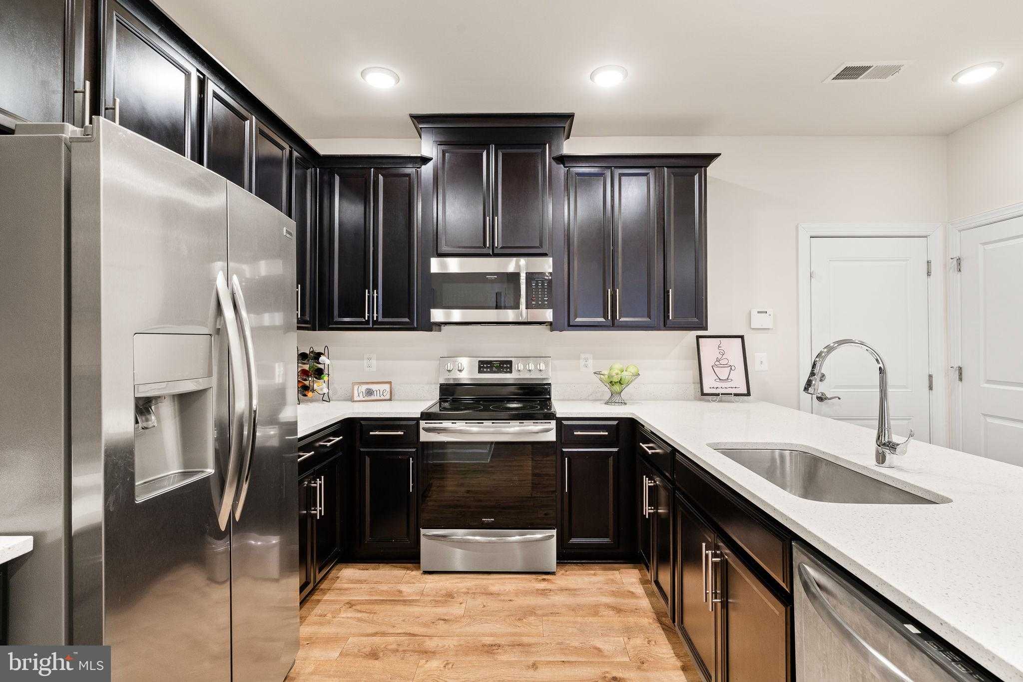 10312 Ratcliffe Trl photo 7