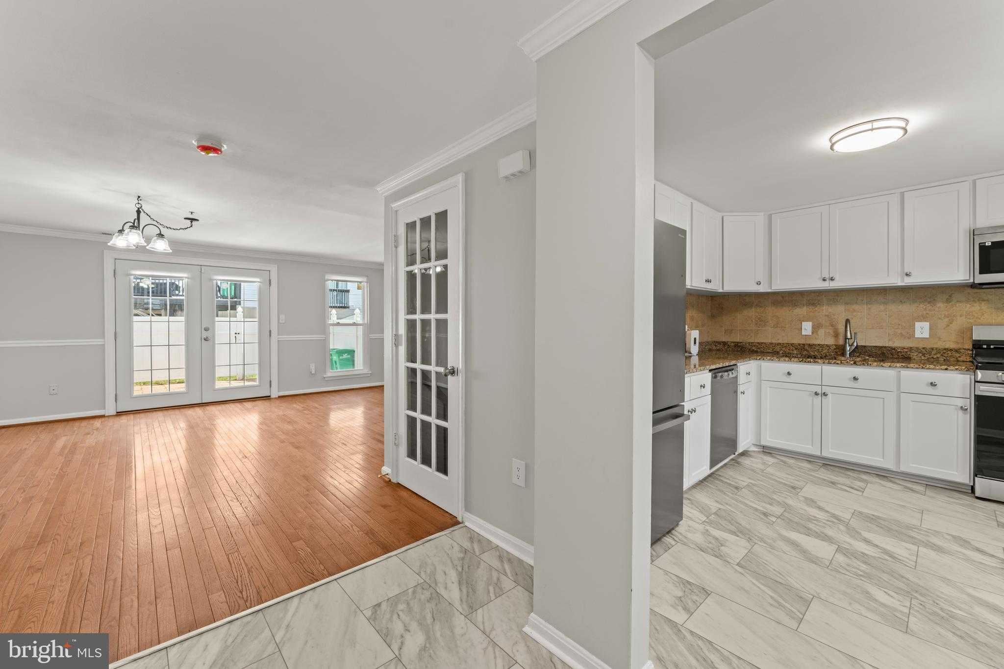 2007 Saint Bernadines Way photo 3