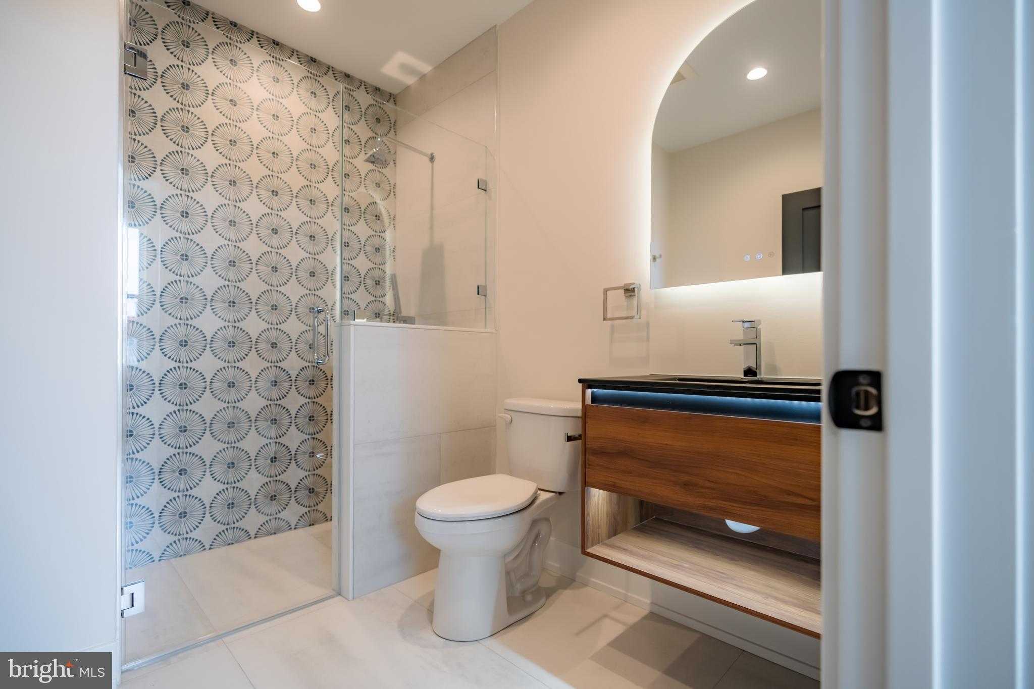 1911 S 12th St photo 31