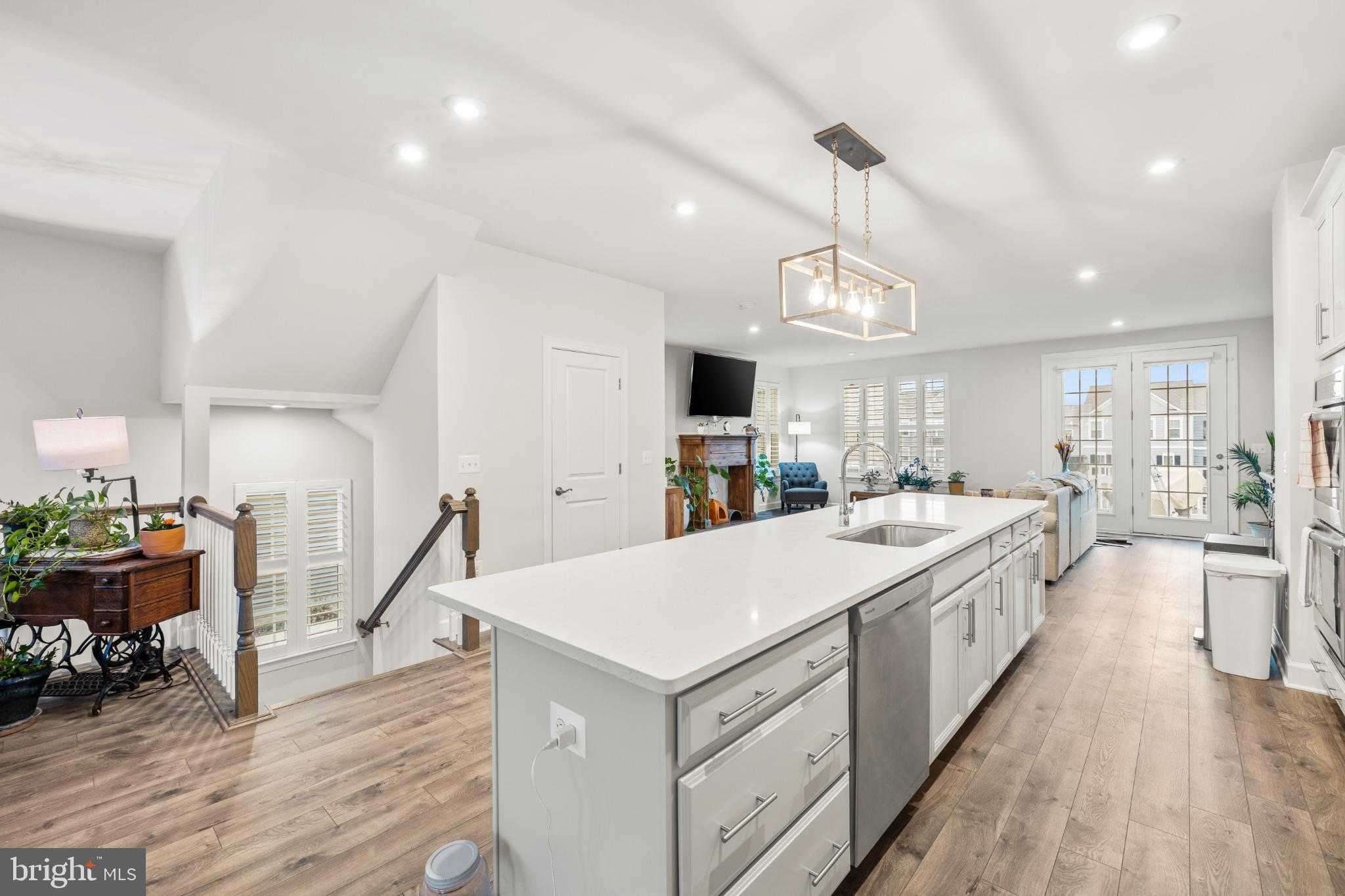 10572 Waterbury Woods Way photo 7