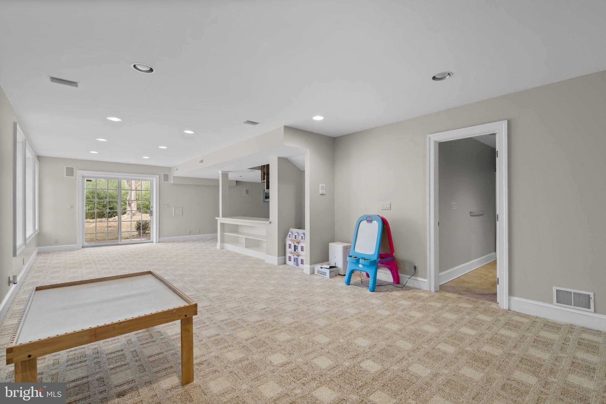 10429 Kingsbridge Rd photo 64