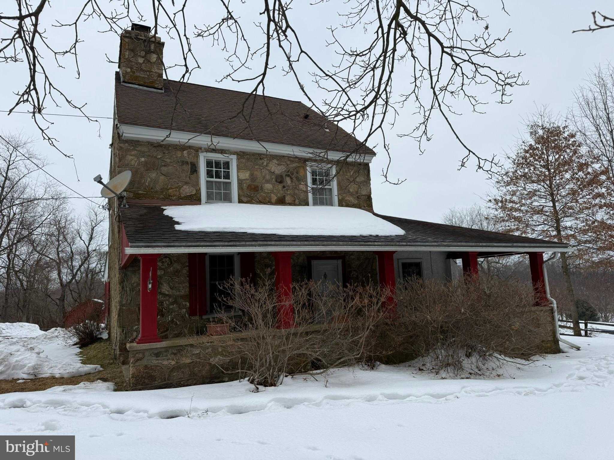 280 Mapleflower Rd photo 2