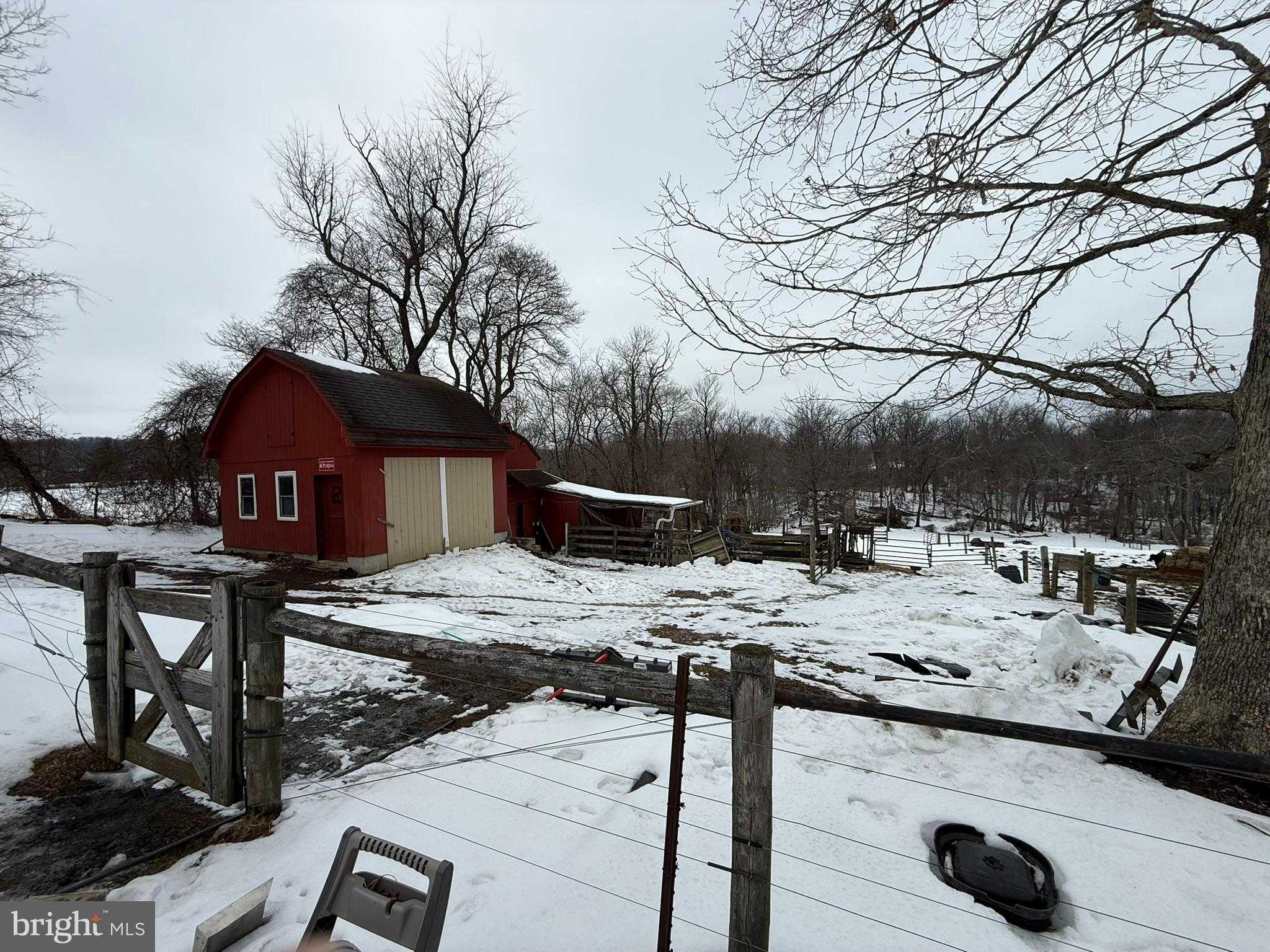 280 Mapleflower Rd photo 20