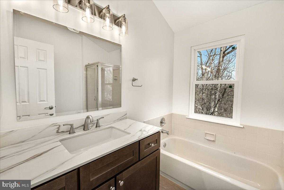 20073 Placid Lake Ter photo 33