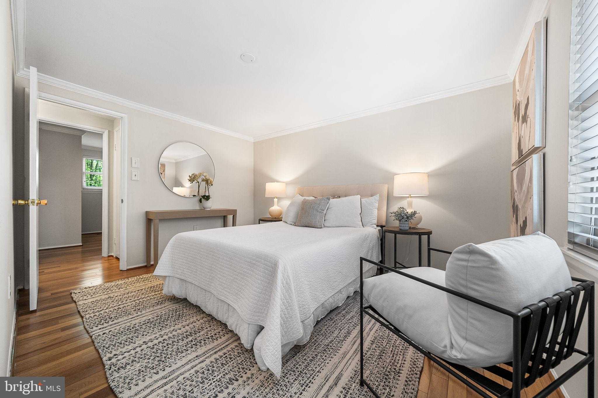 9612 Lindenbrook St photo 28