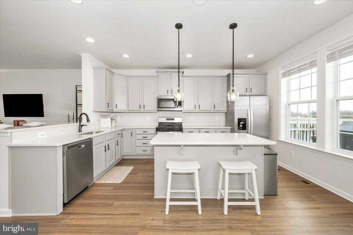 205 Longley Green Dr photo 3