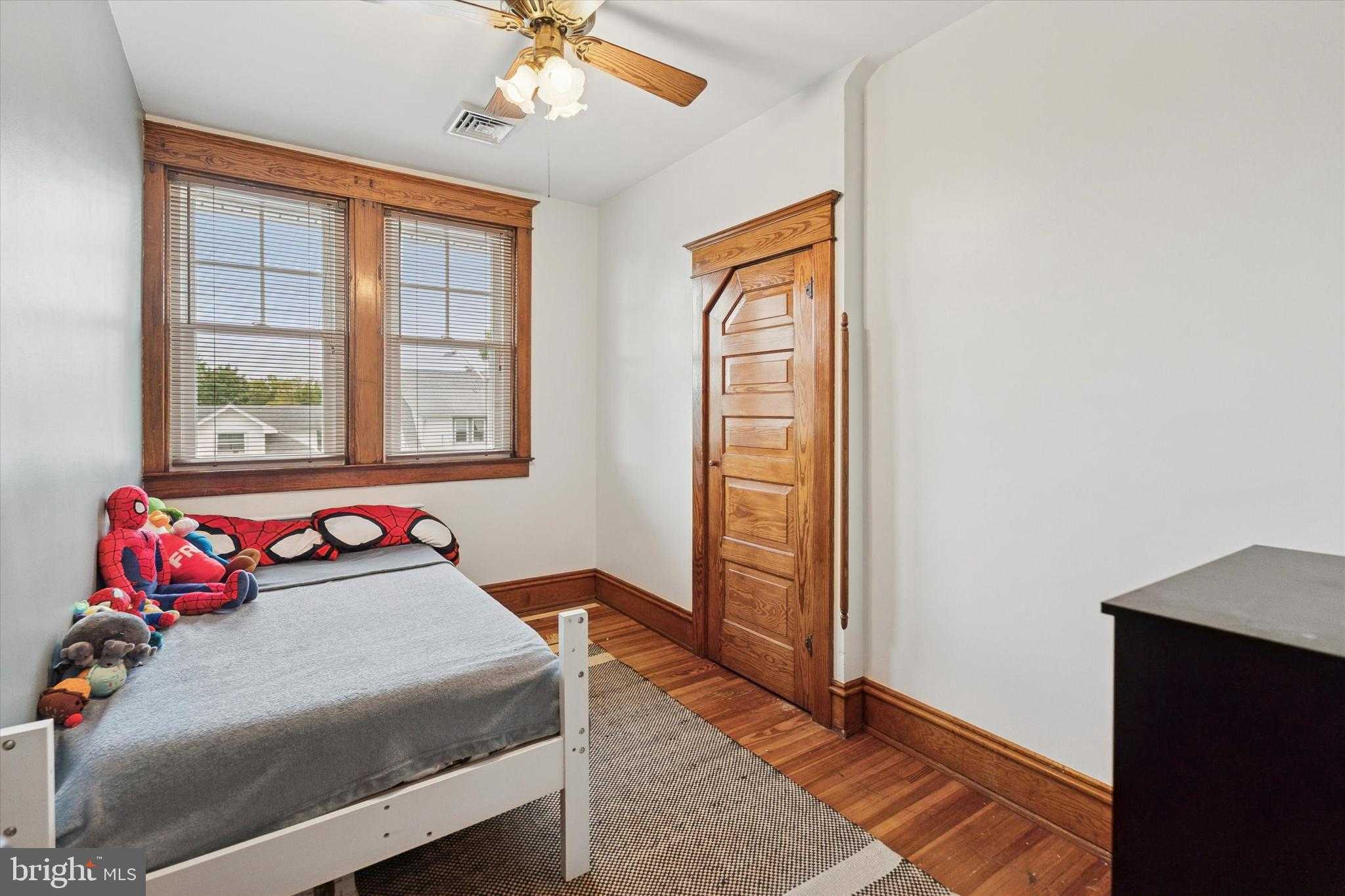 507 Delaware Ave photo 19