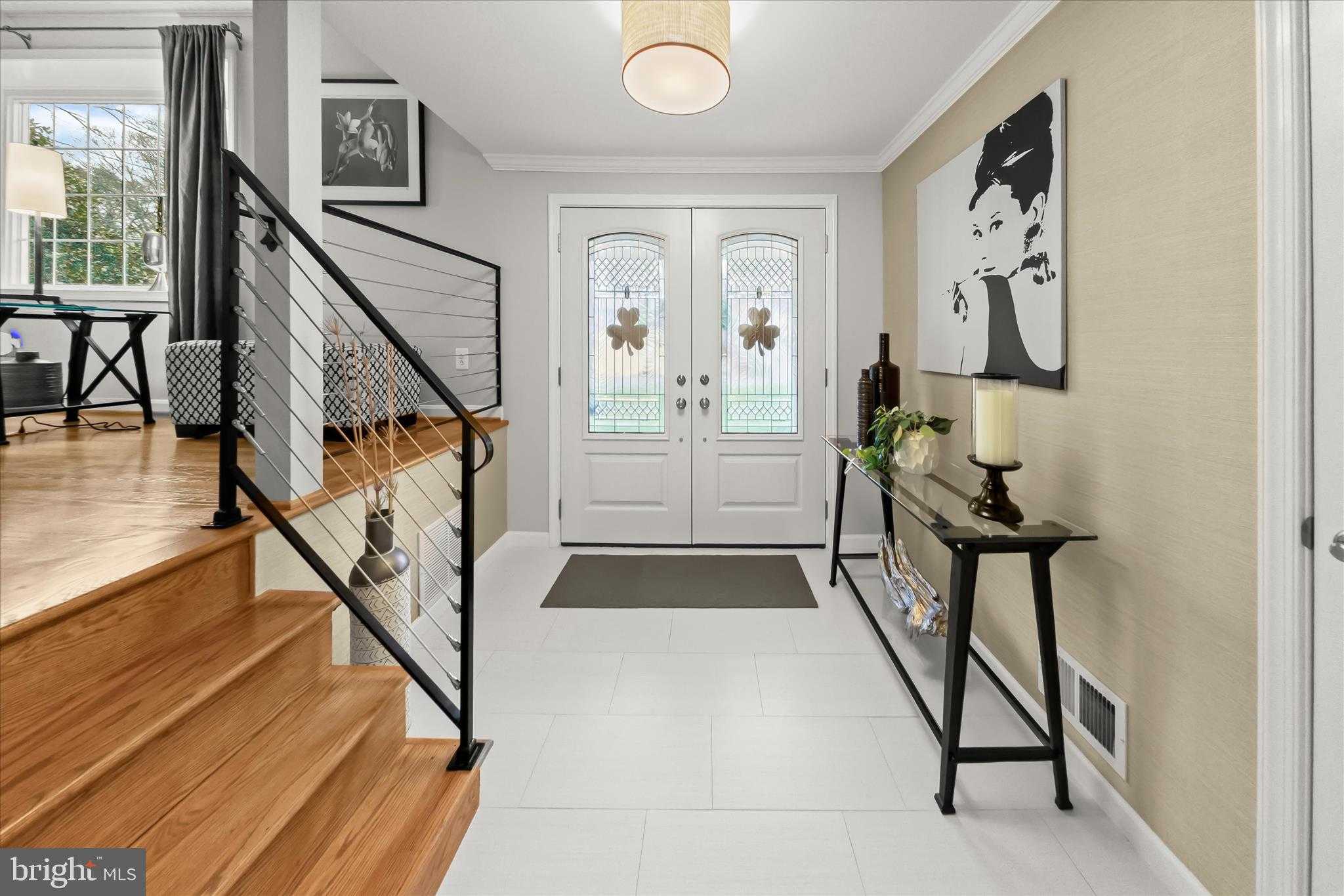 1146 Valley Dr photo 7