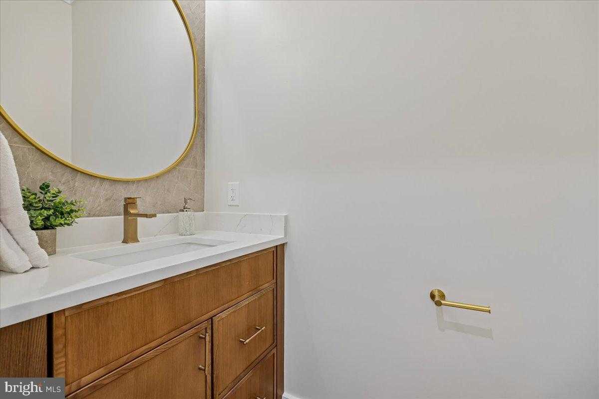 5312 Bangor Dr photo 25