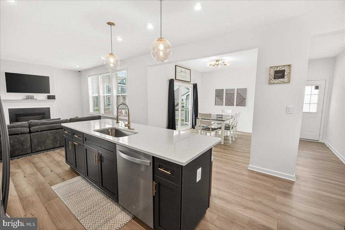 227 Holly Springs Dr photo 15