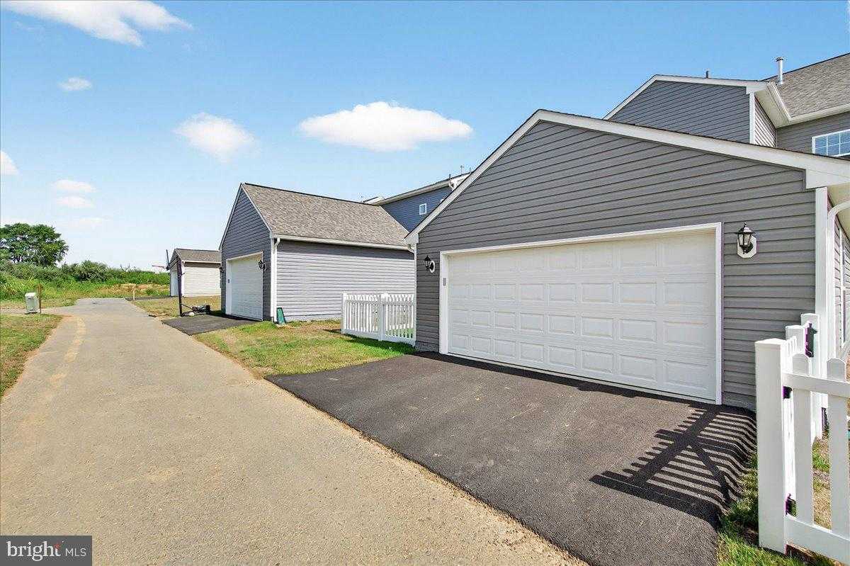 227 Holly Springs Dr photo 43