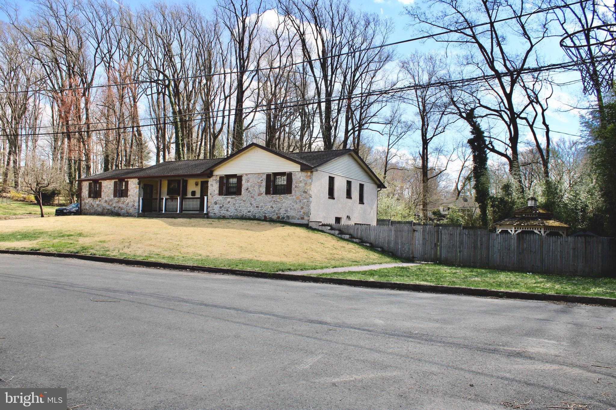 174 Hershel St photo 2