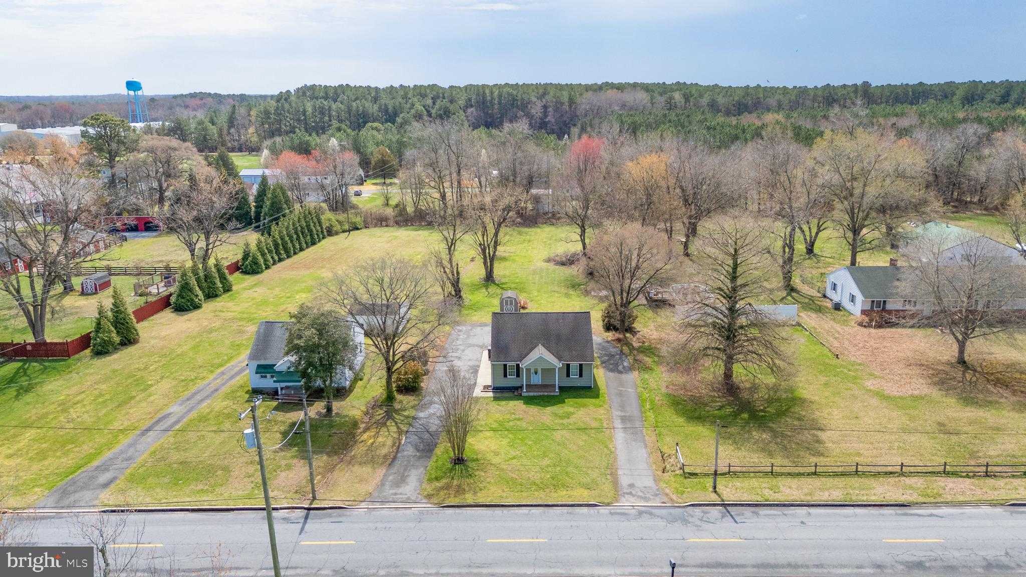 618 Academy Ave photo 2