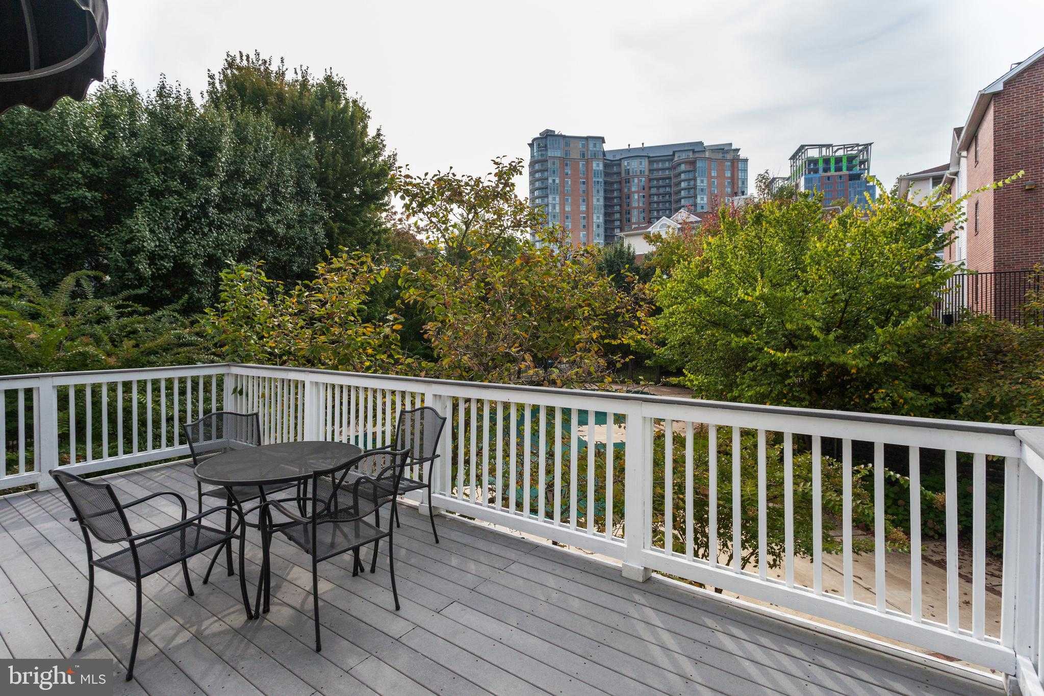 1524 Lincoln Way Unit 421 photo 10