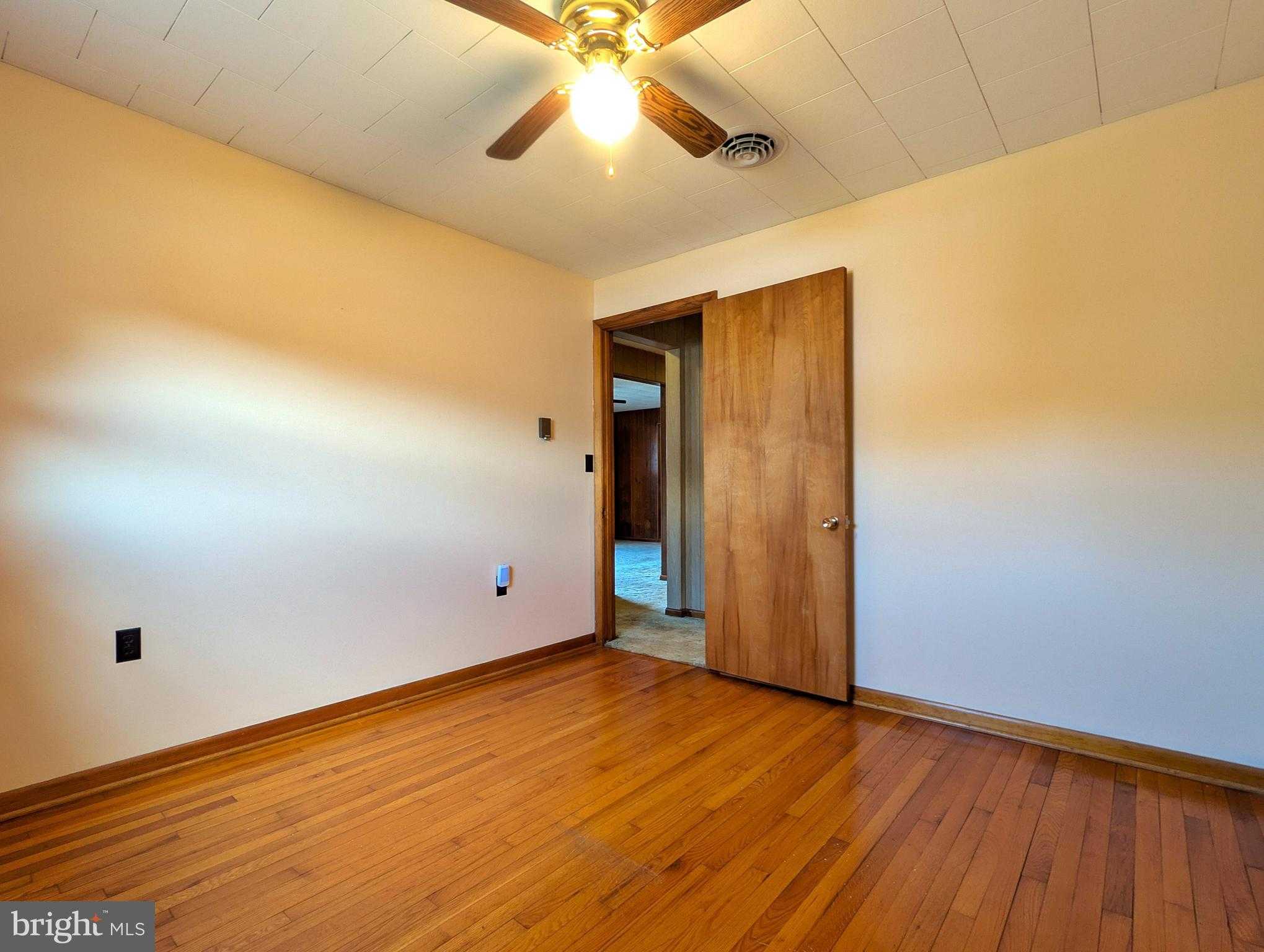 237 Water St photo 23