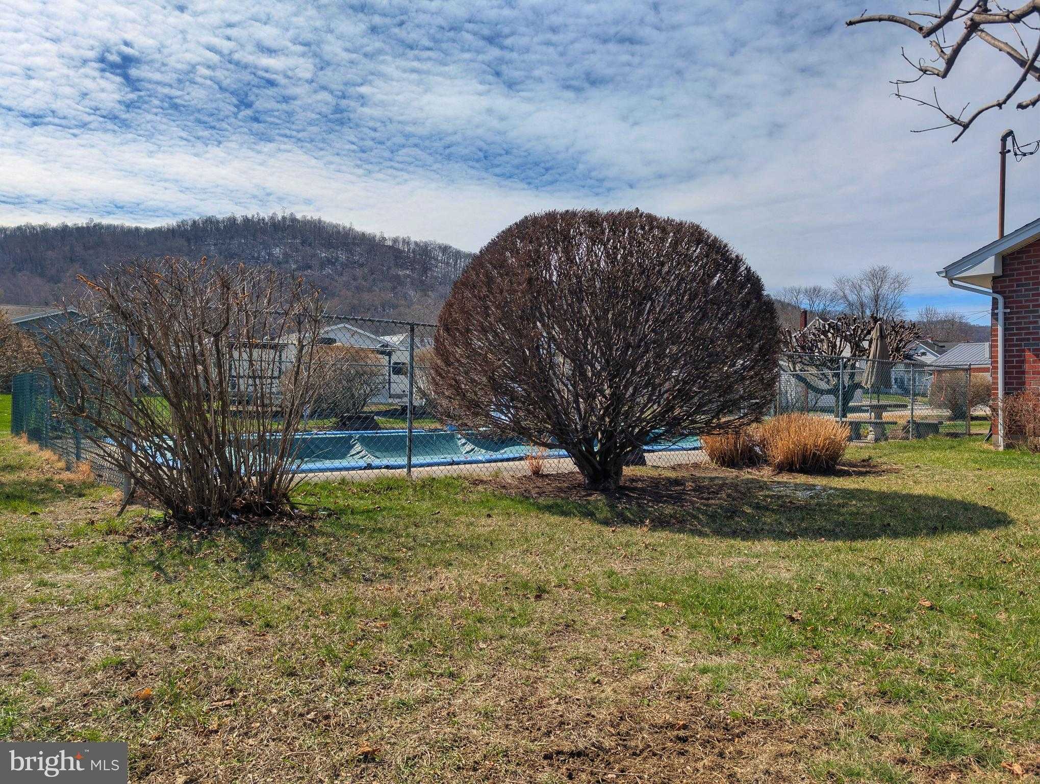 237 Water St photo 34