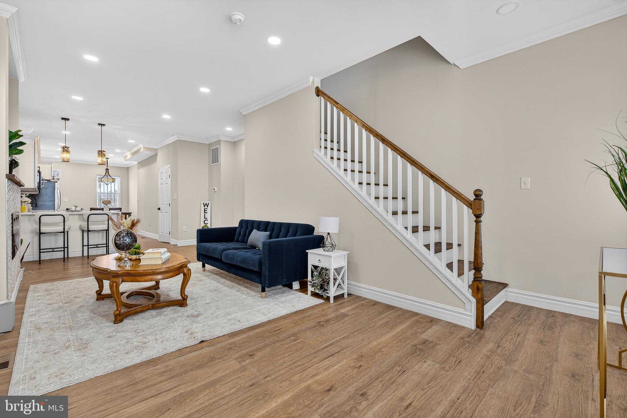 1762 E North Ave photo 4