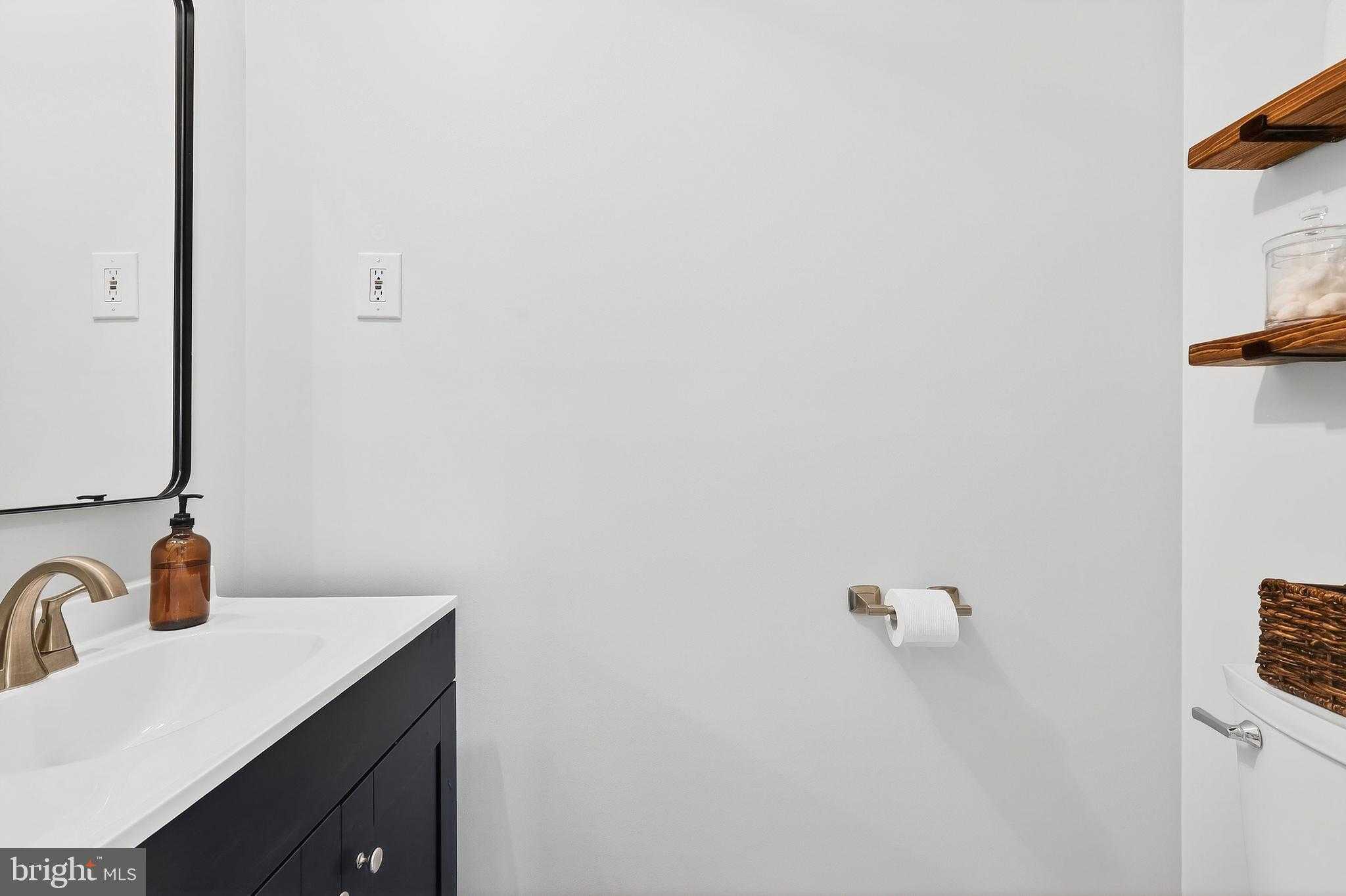 12402 Stafford Ln photo 18