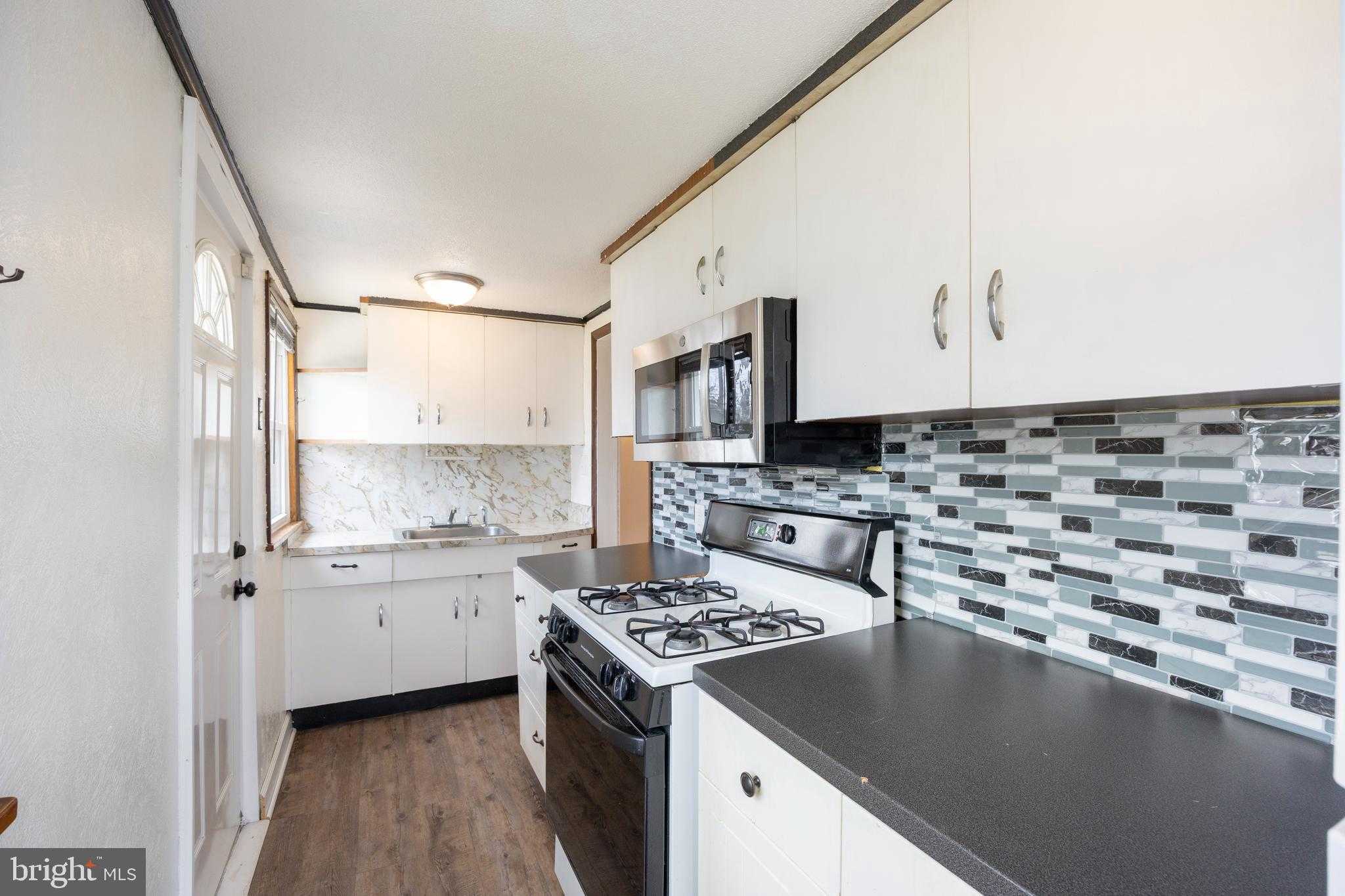 4206 Baltimore St photo 10