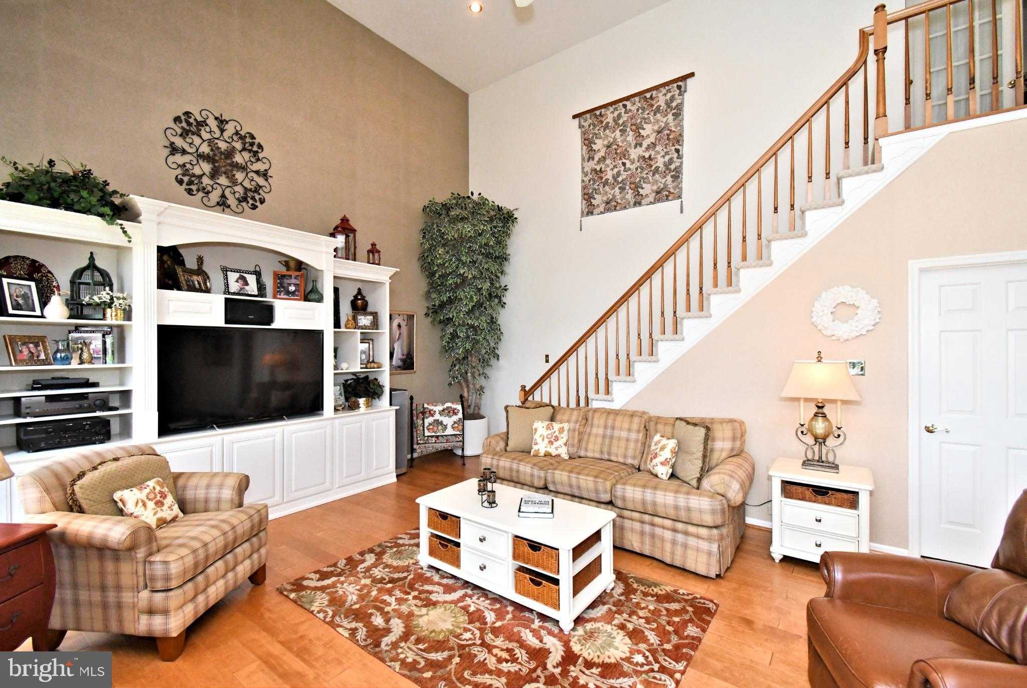 115 Hanover Ave photo 27