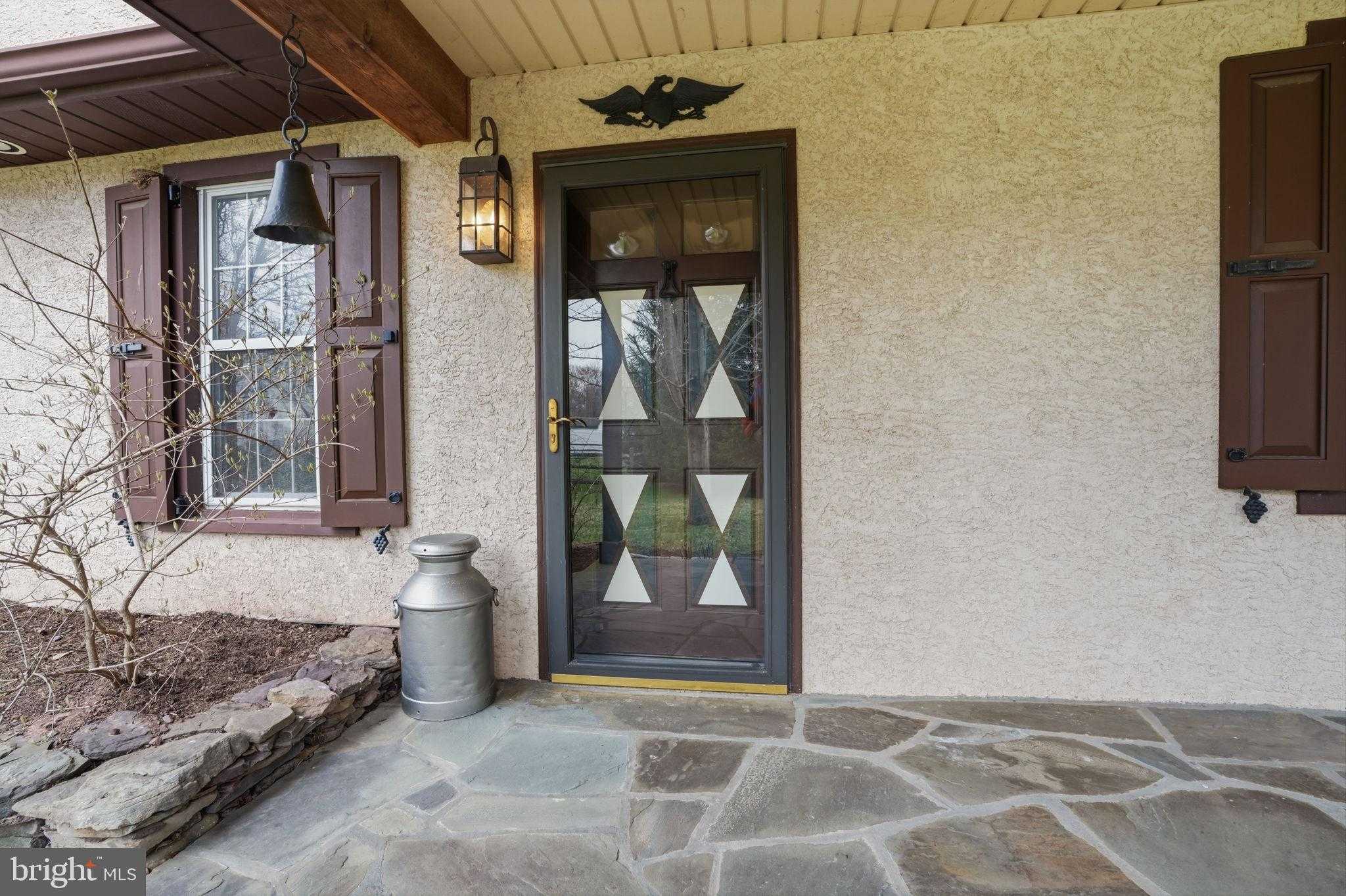 1514 Maple Ave photo 3