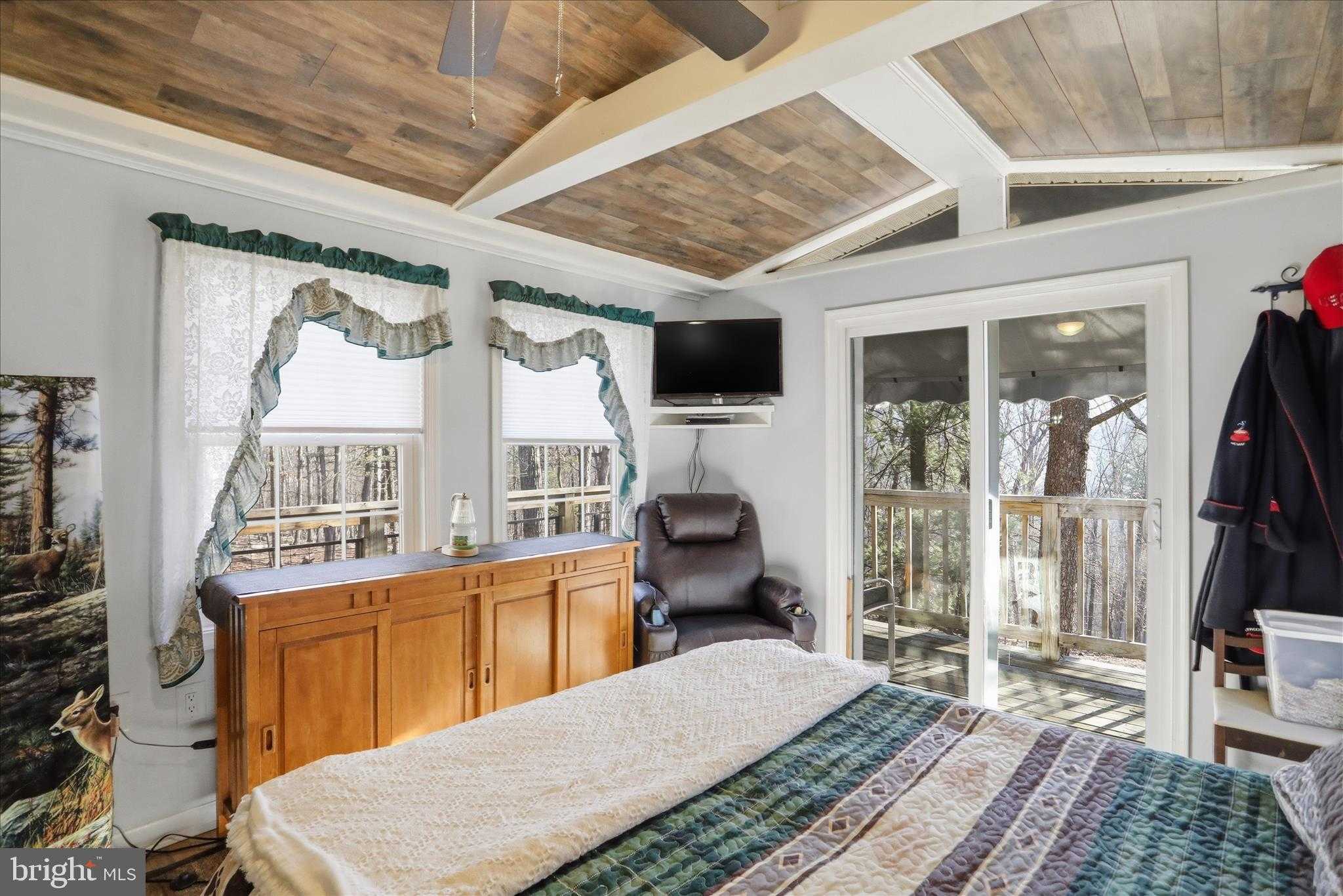 157 Calypso Trl photo 11