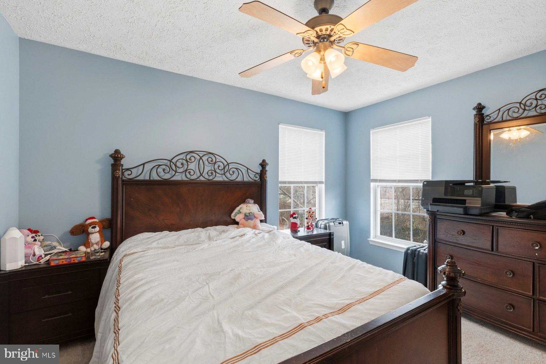 4054 Smiths Landing CT photo 23