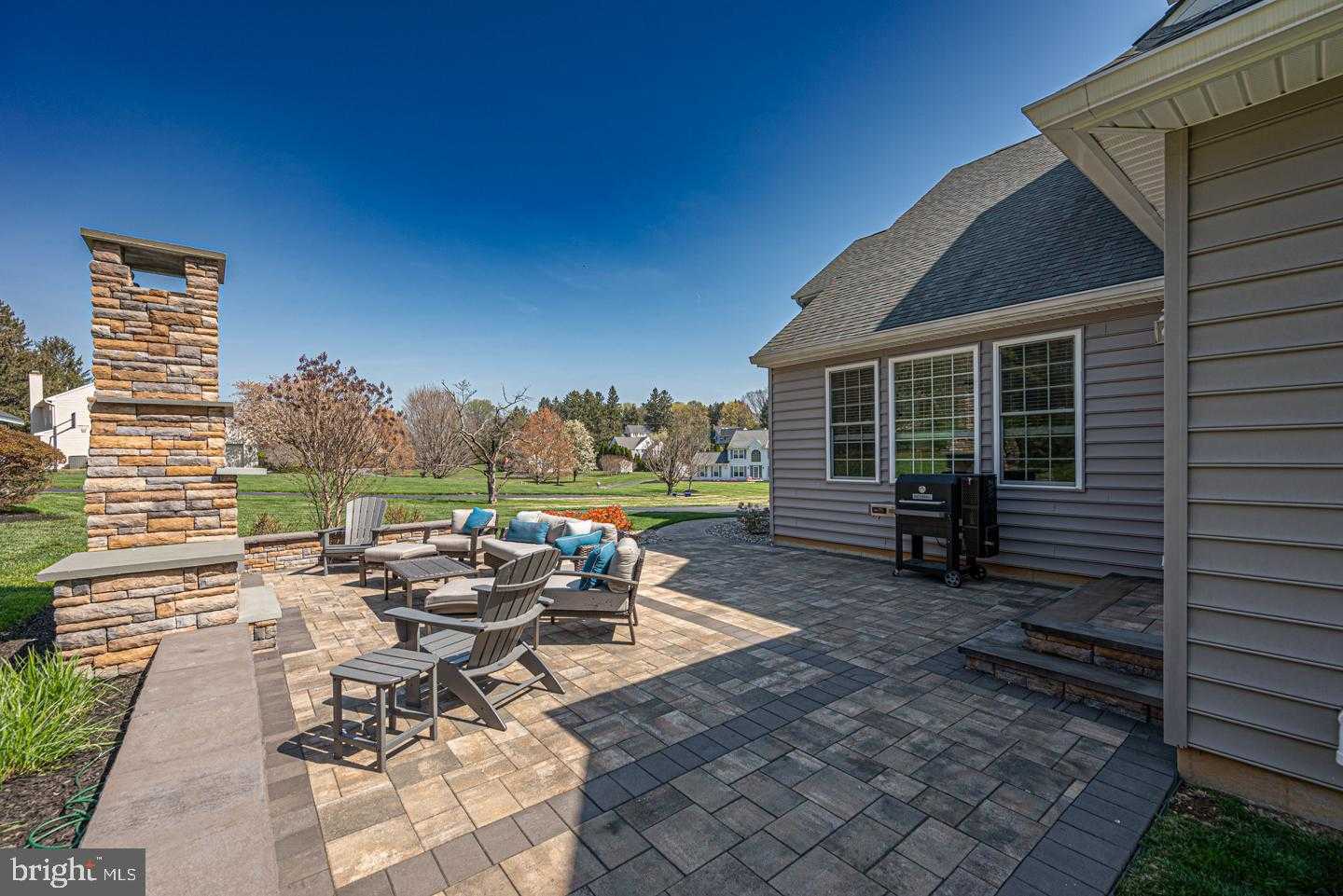 3215 Charles Griffin Dr photo 18