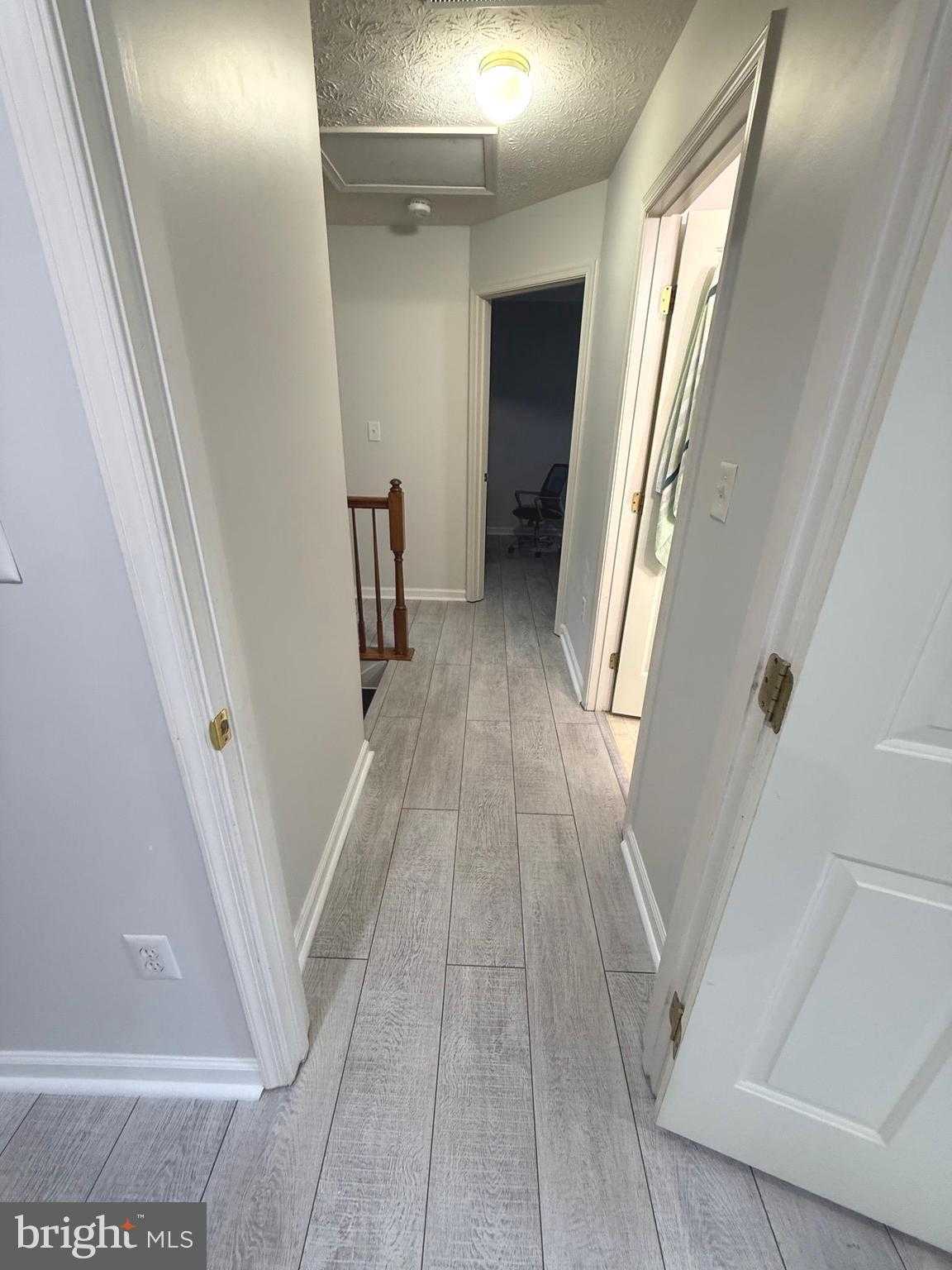 7713 Rotherham Dr photo 9