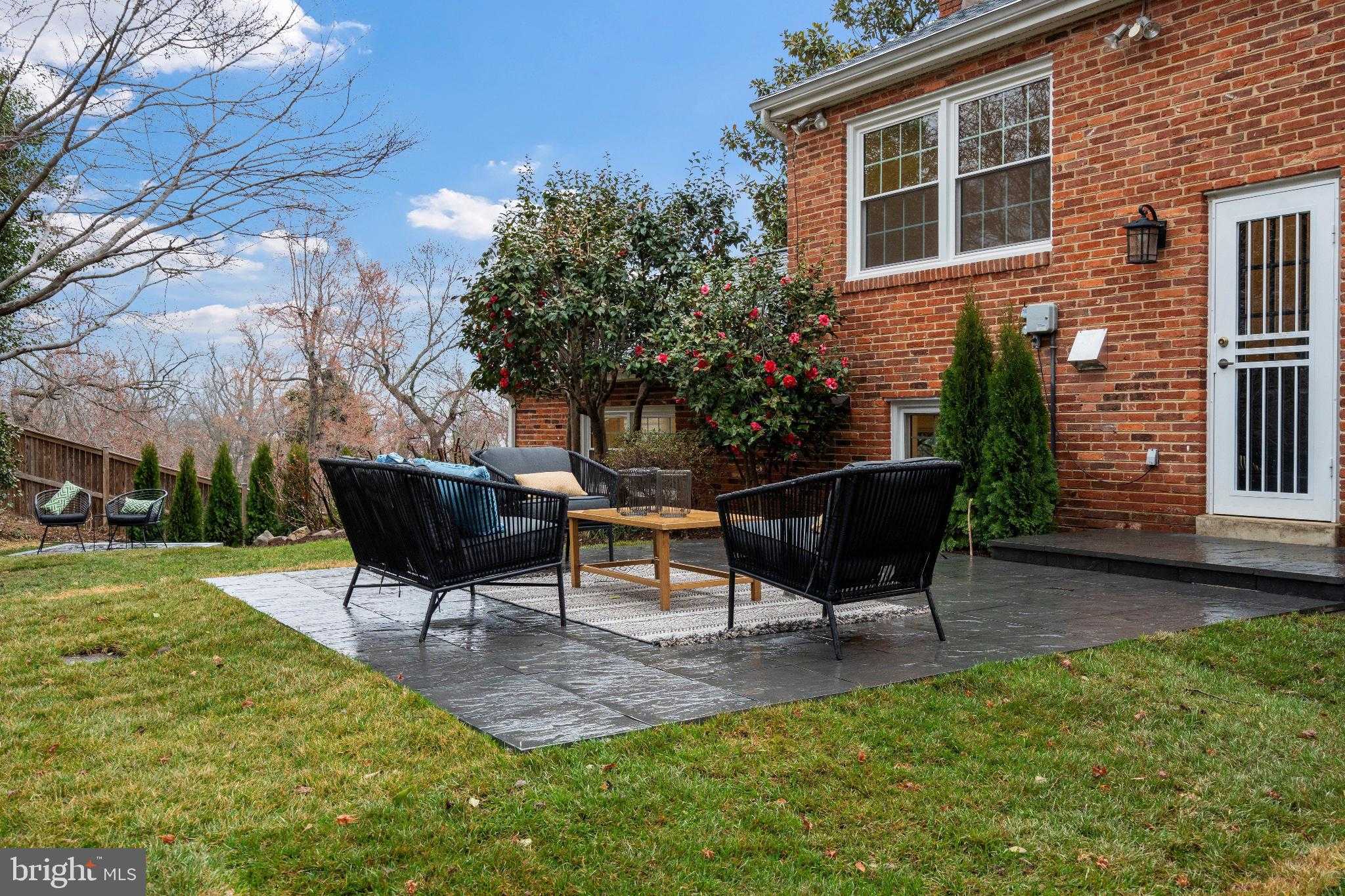 7204 Regent Dr photo 34