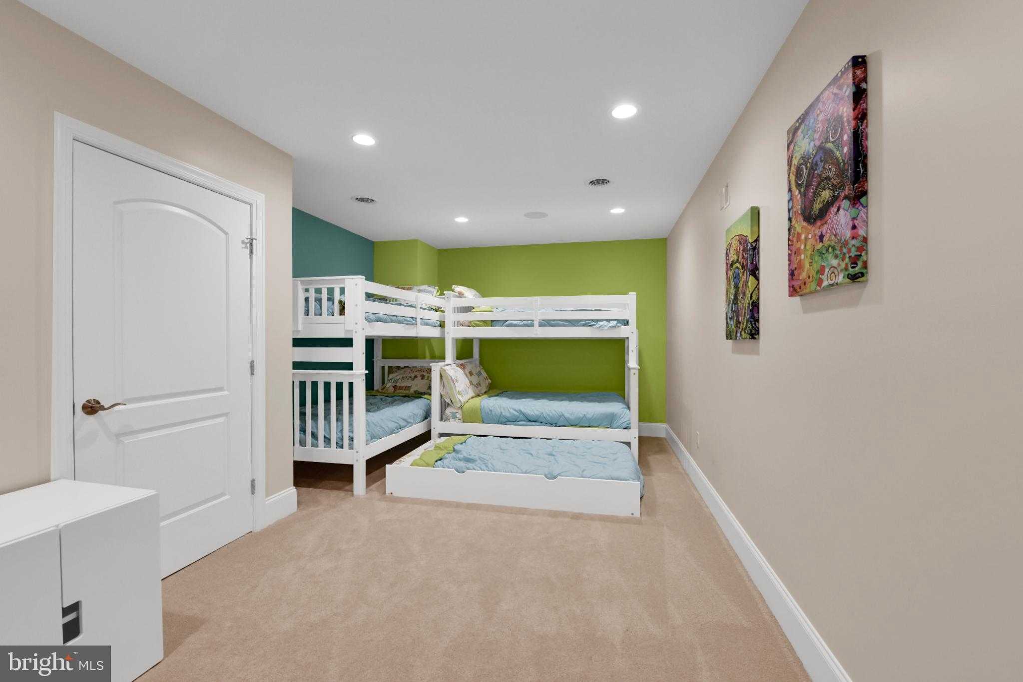 32 Stonehill Dr photo 65