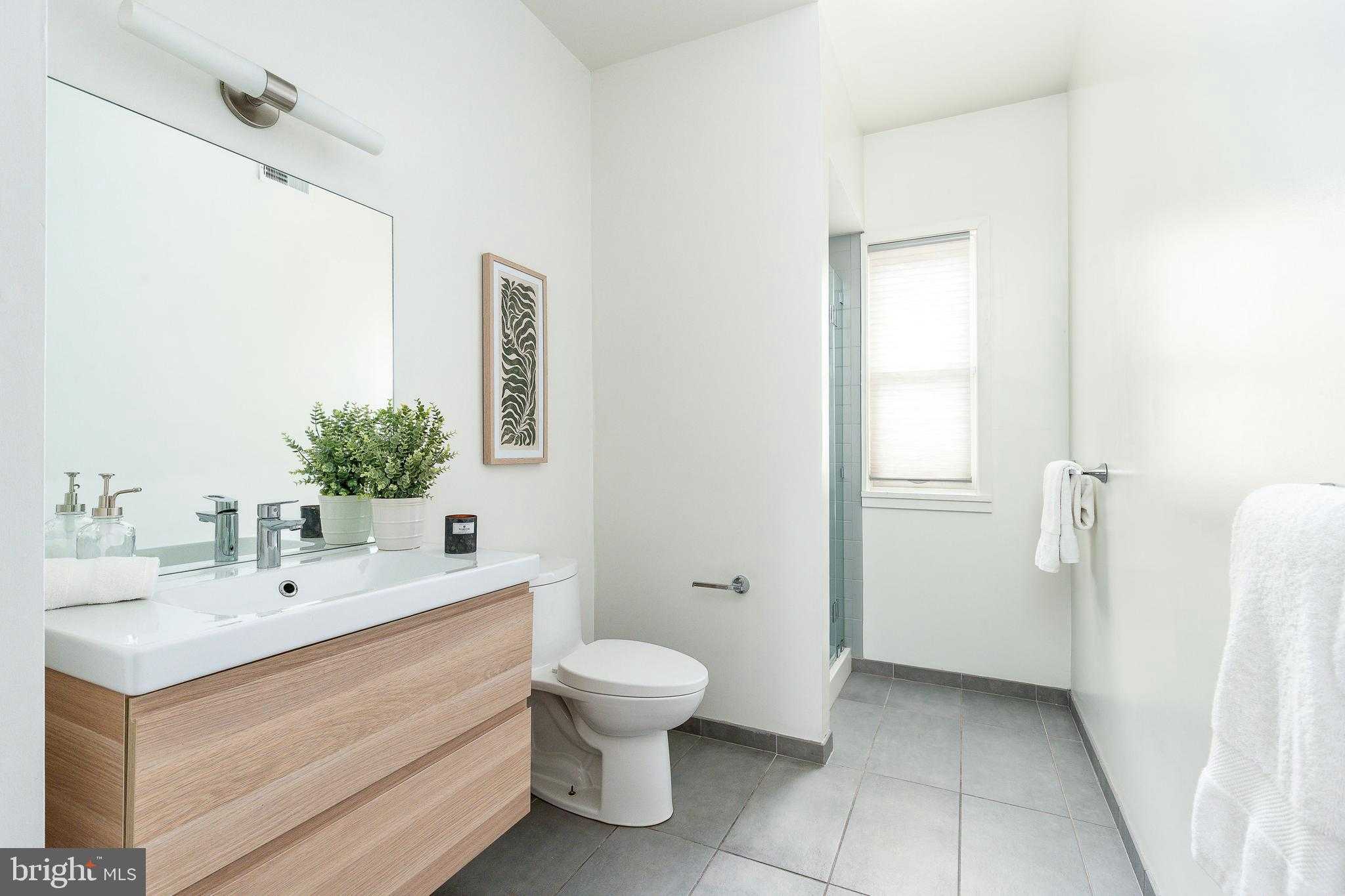 120 League St photo 37