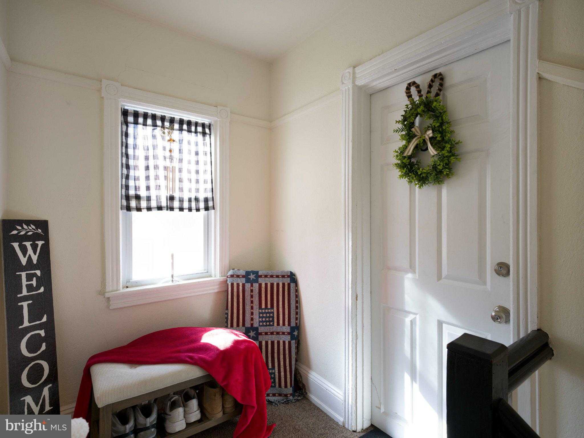 216 Bloomingdale Ave photo 33