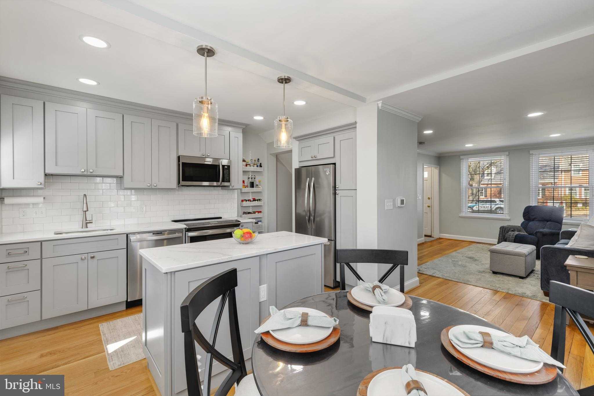 4318 35th St S photo 8