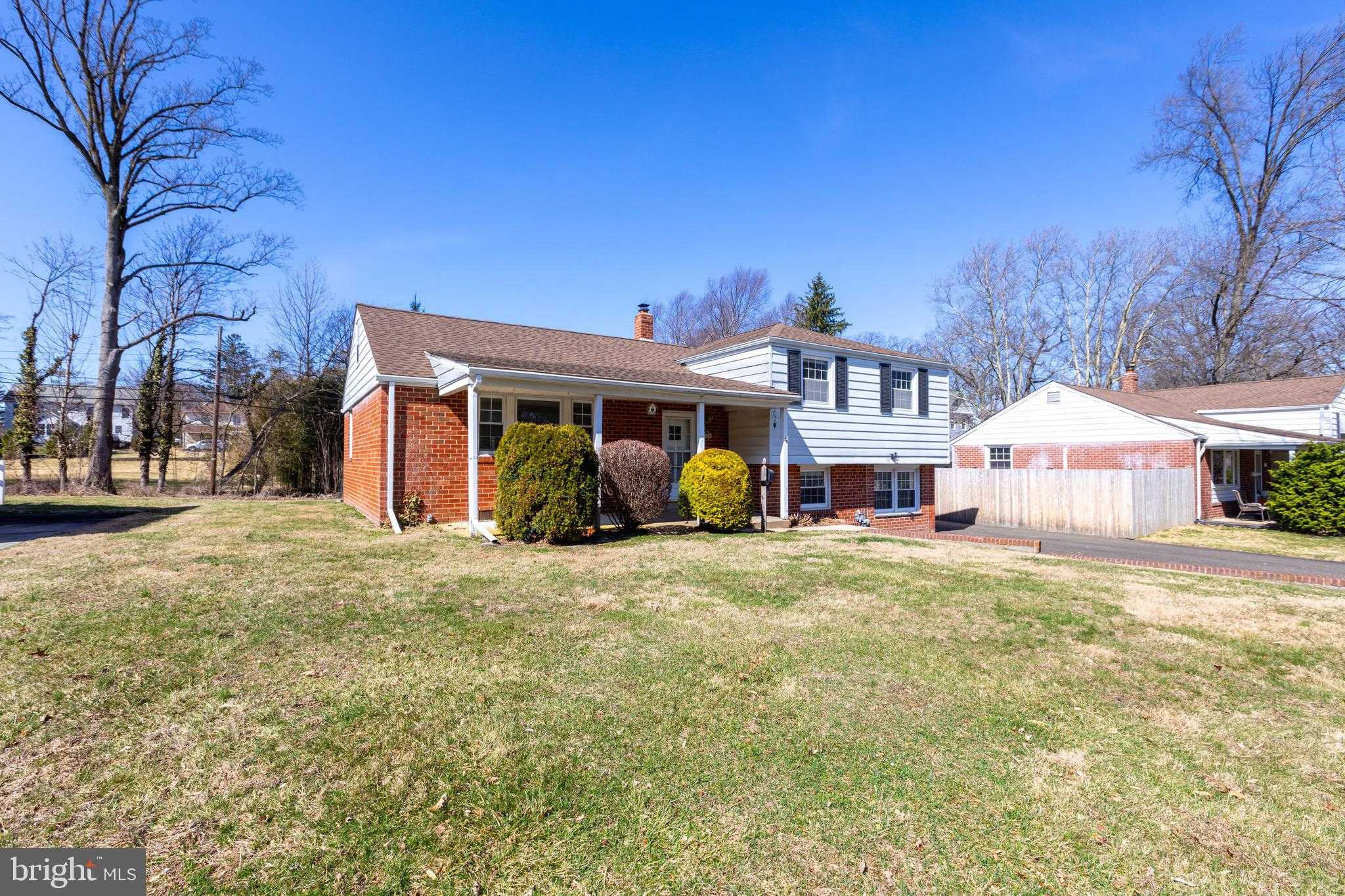 1509 E Pleasant Ave photo 4