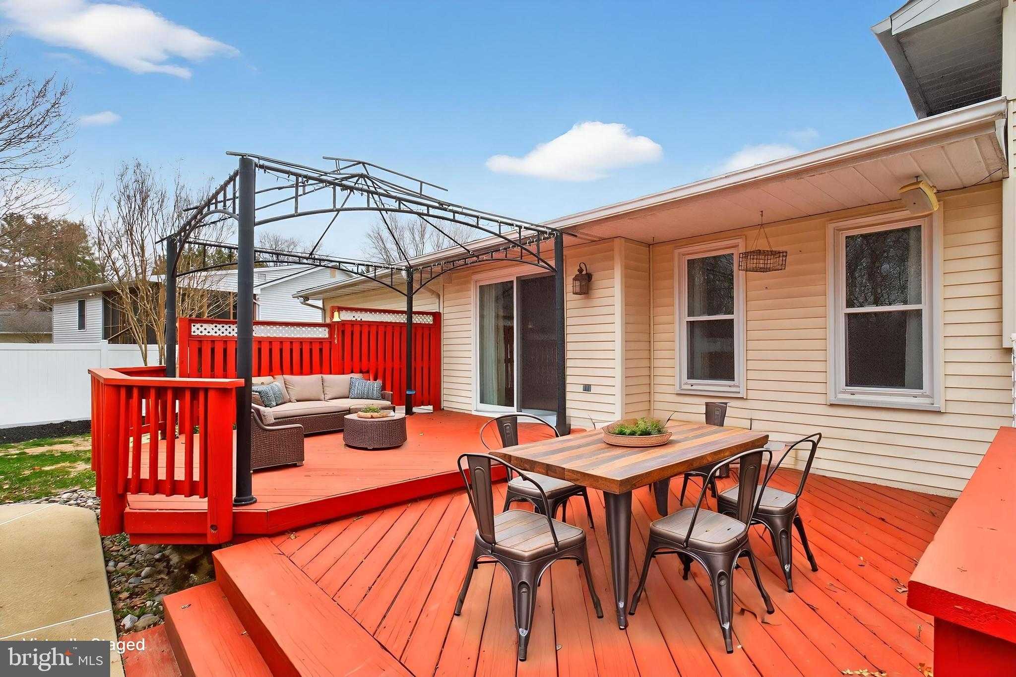 7120 Tulip CT photo 17