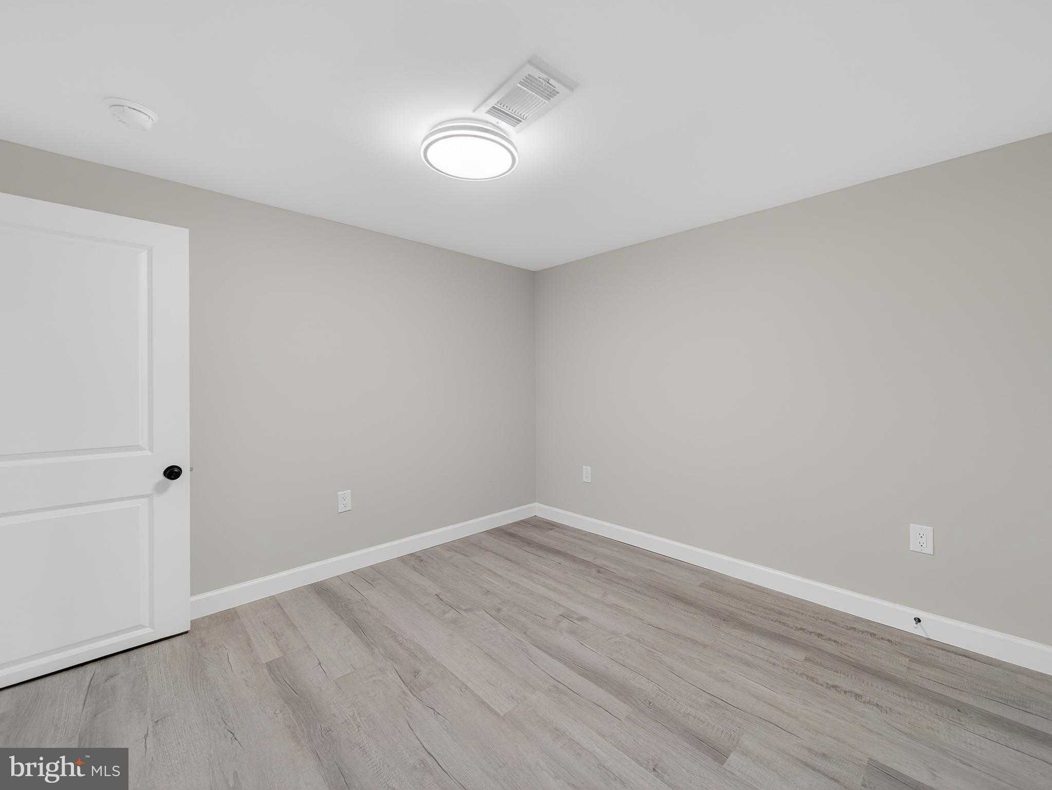 4475 Virginia Ave photo 39