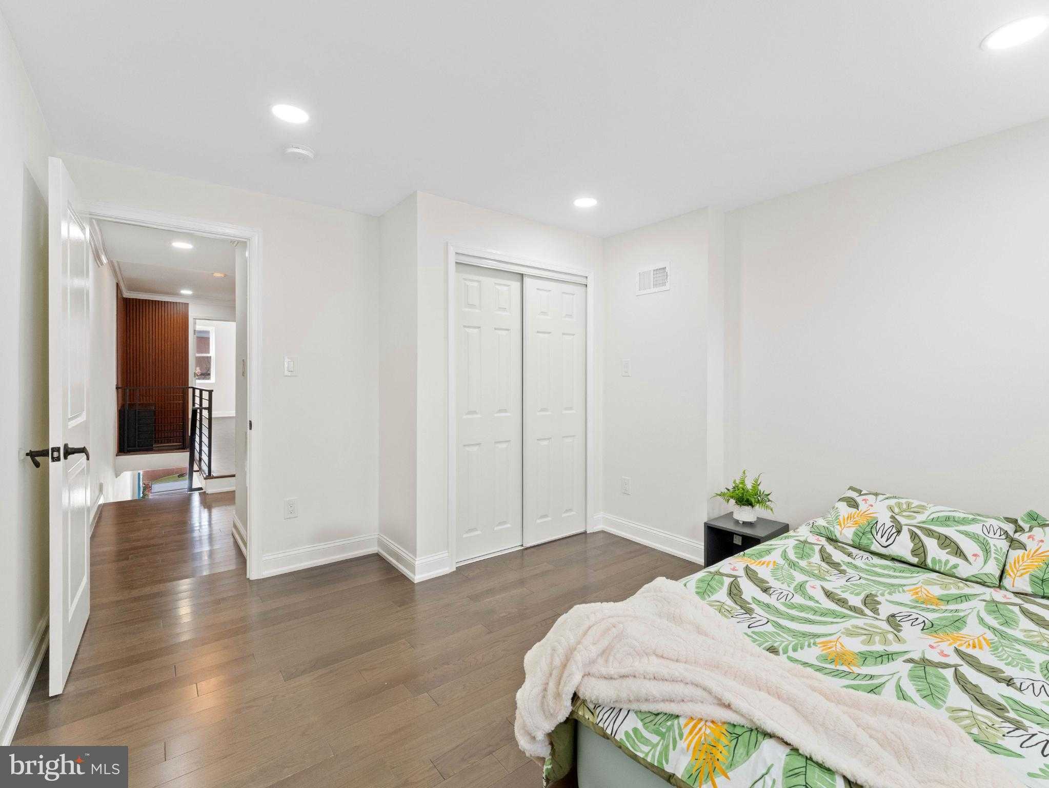 1529 S 19th St photo 15