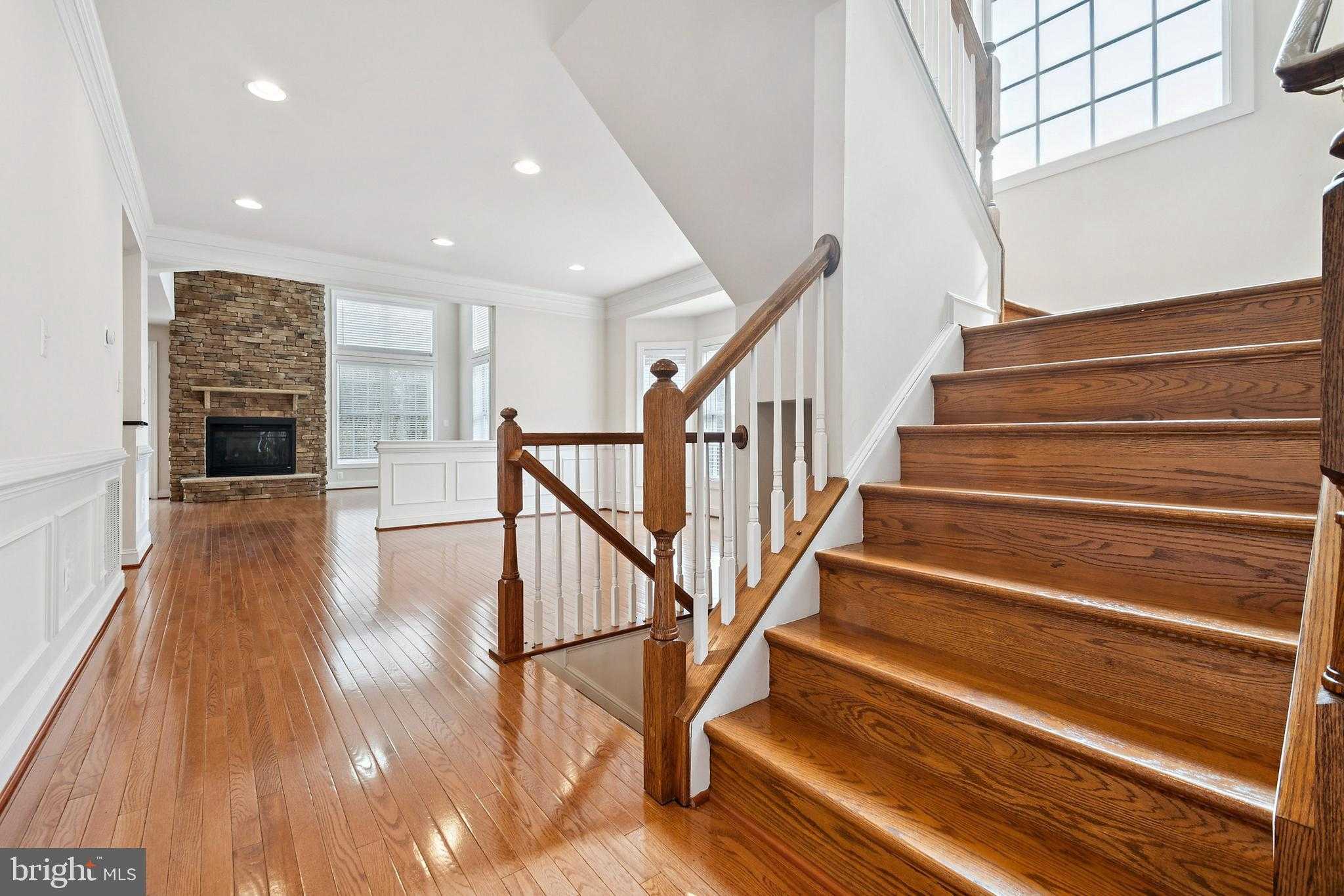 7404 Thames River Dr photo 4