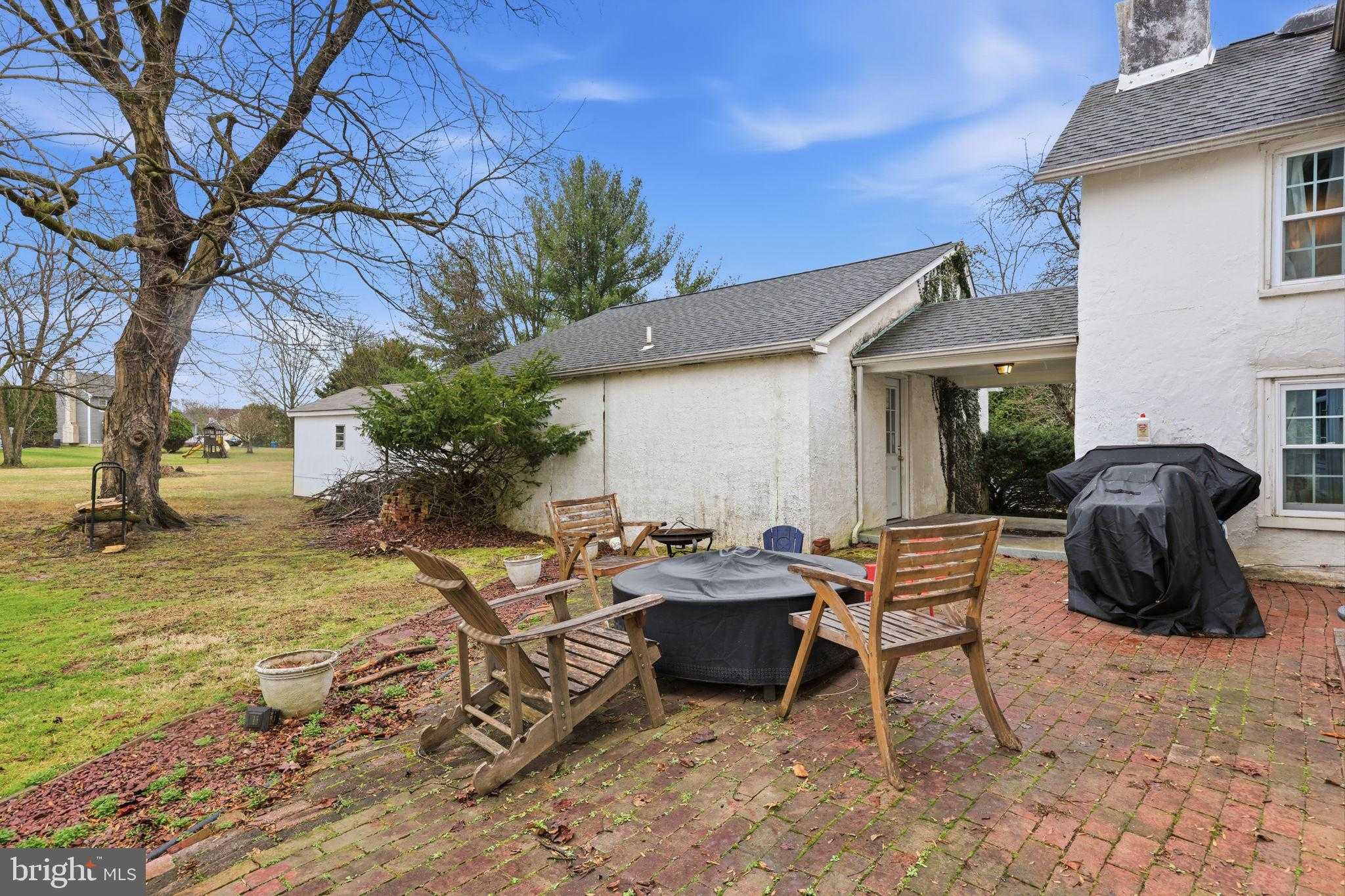 2293 Meetinghouse Rd photo 6