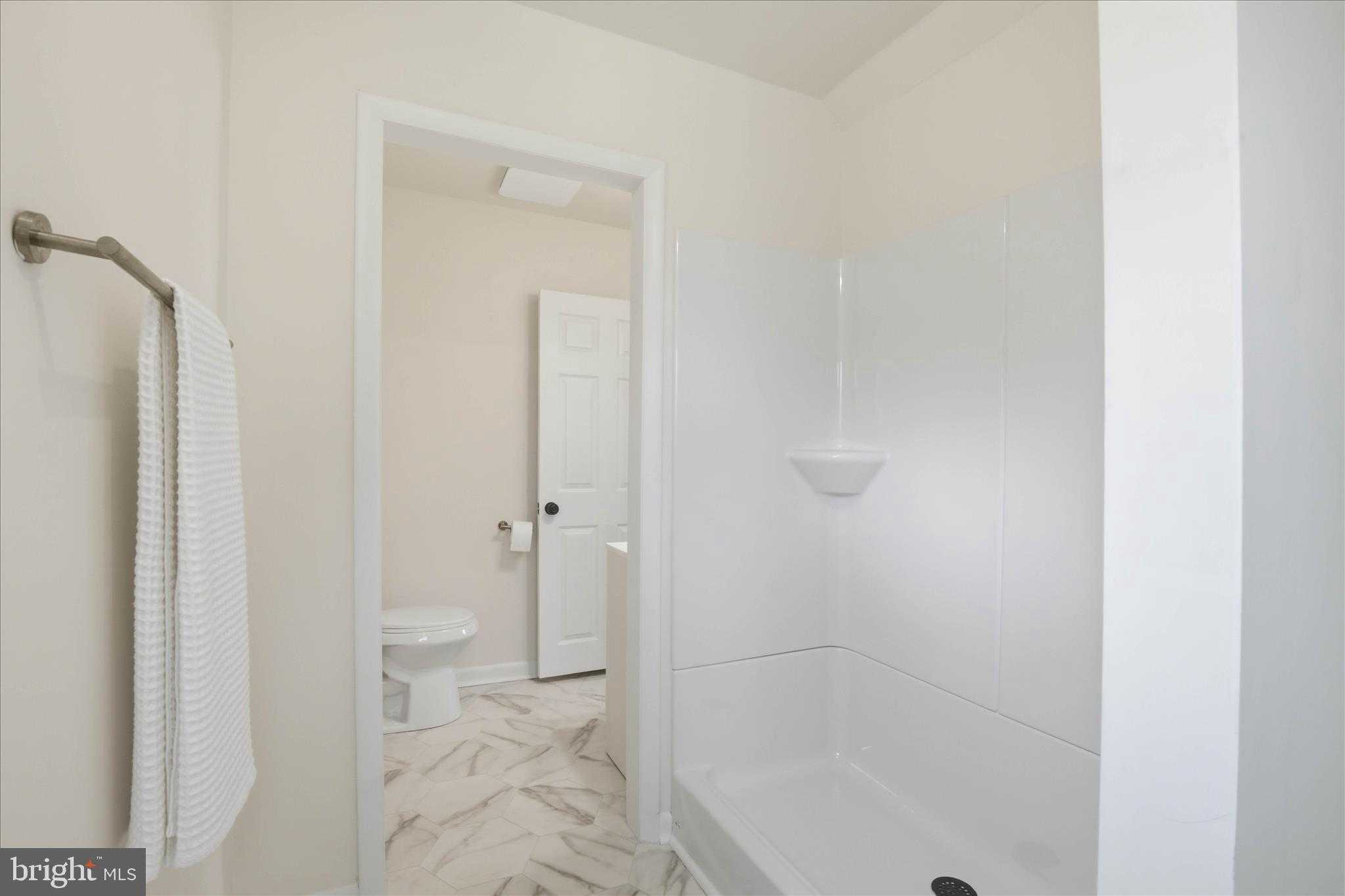 2472 Leaman Rd photo 20