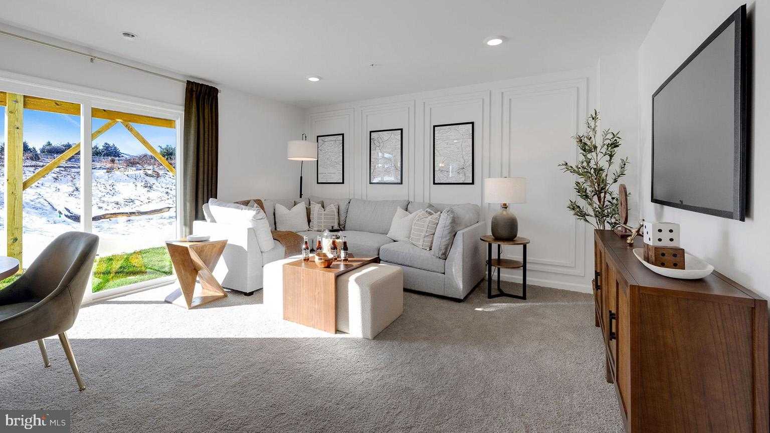 8214 Alexander Ct photo 7