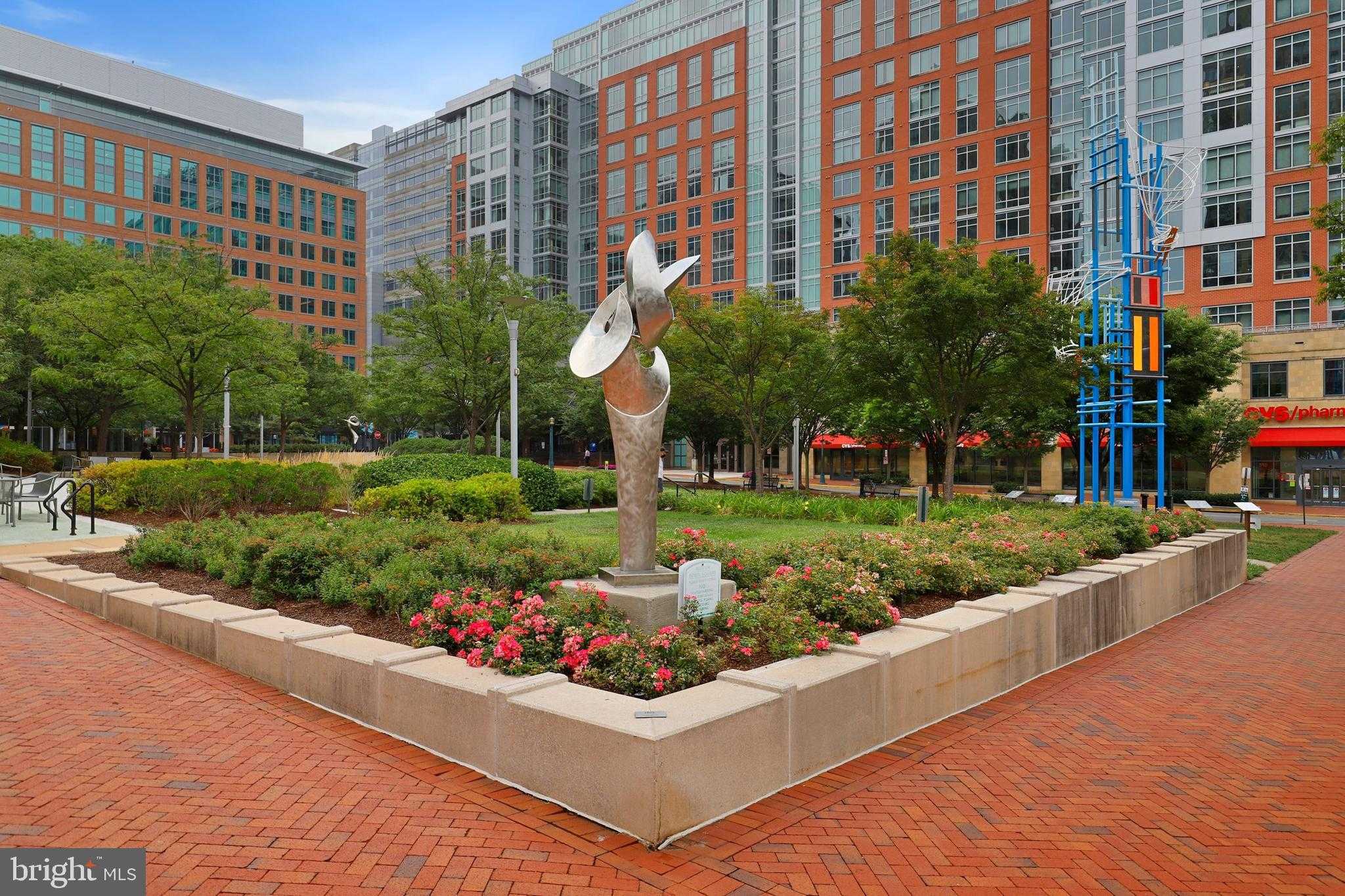 12000 Market St Apt 127 photo 41