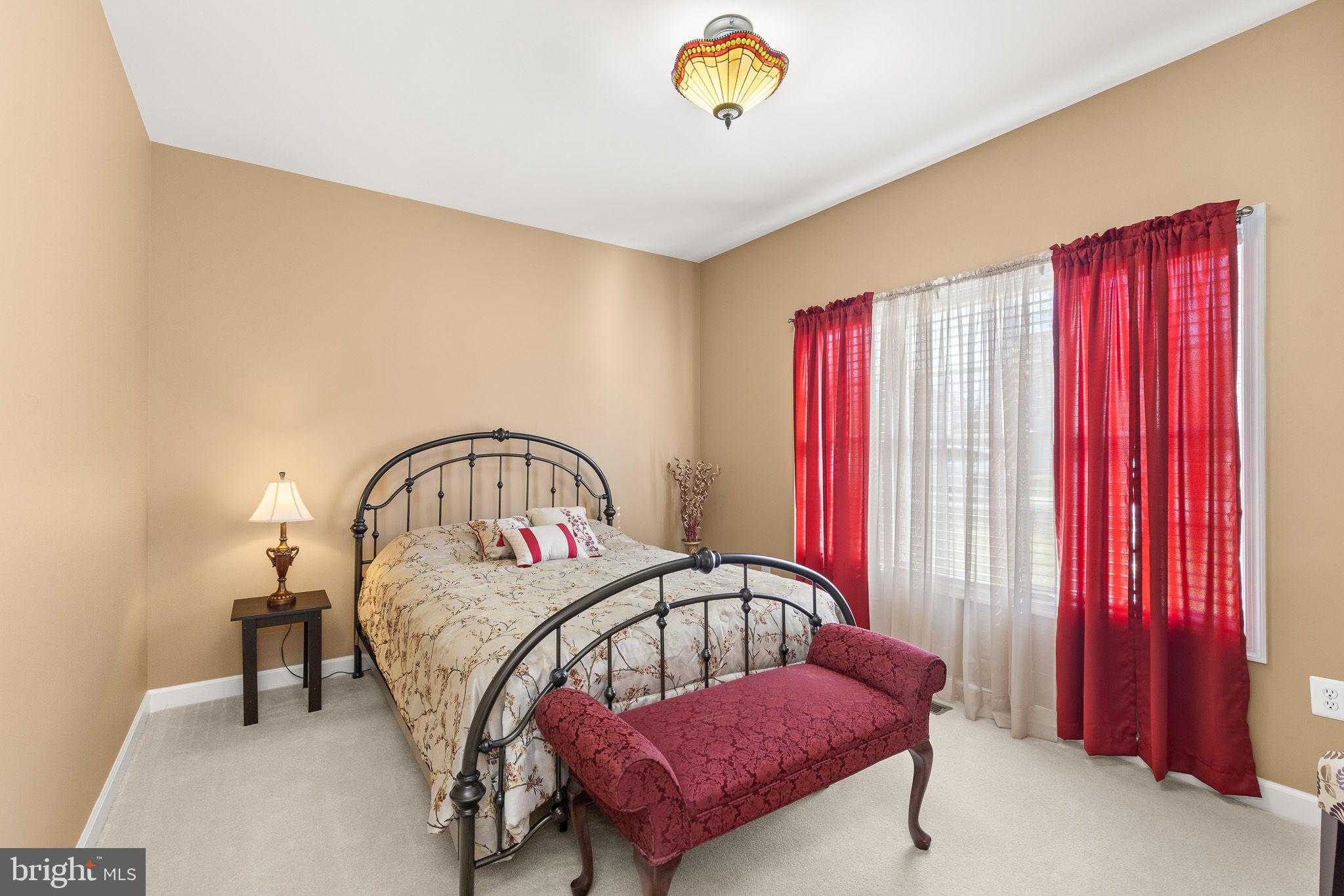 201 Peach Tree CT photo 27