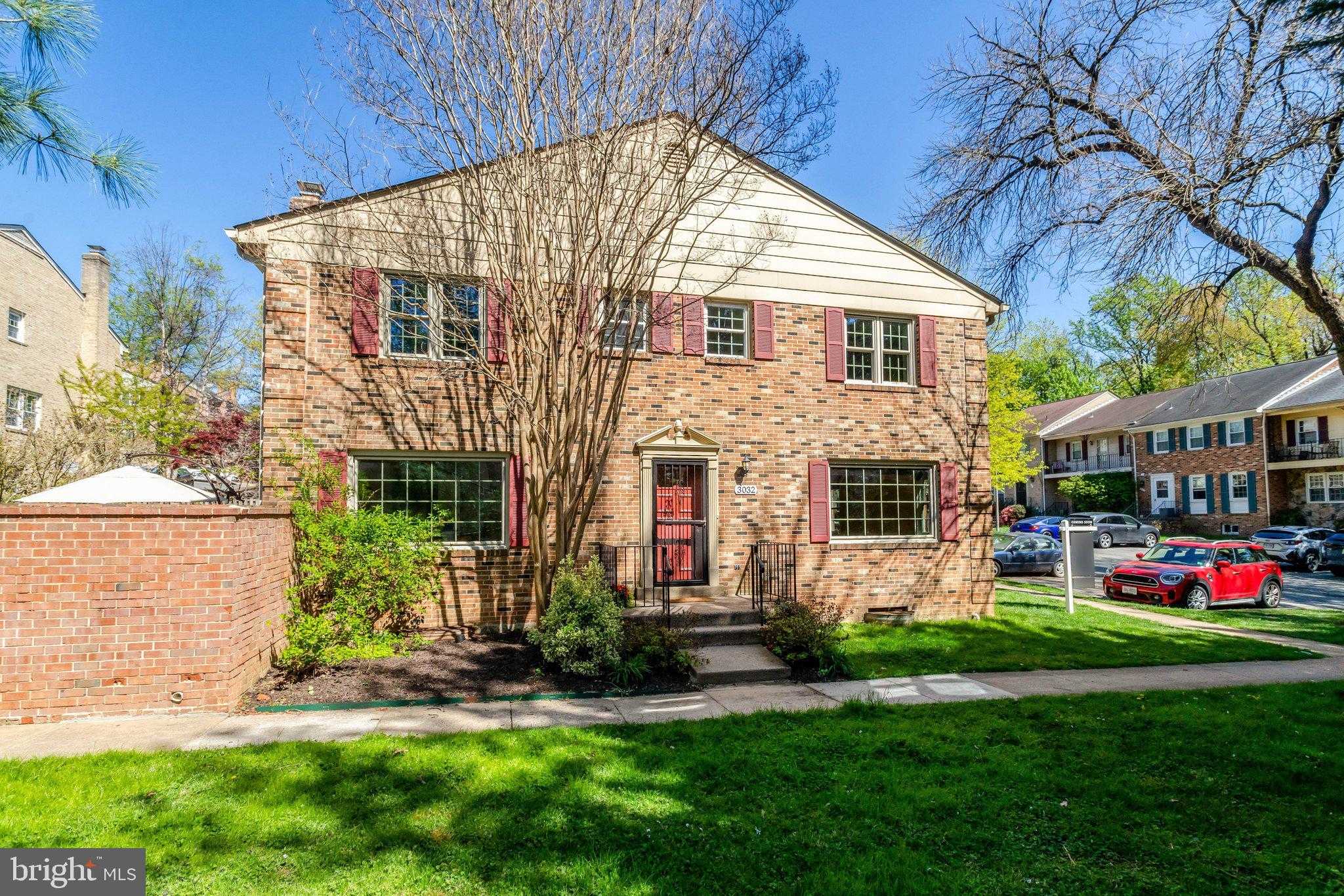 3032 Seven Oaks Pl photo 2