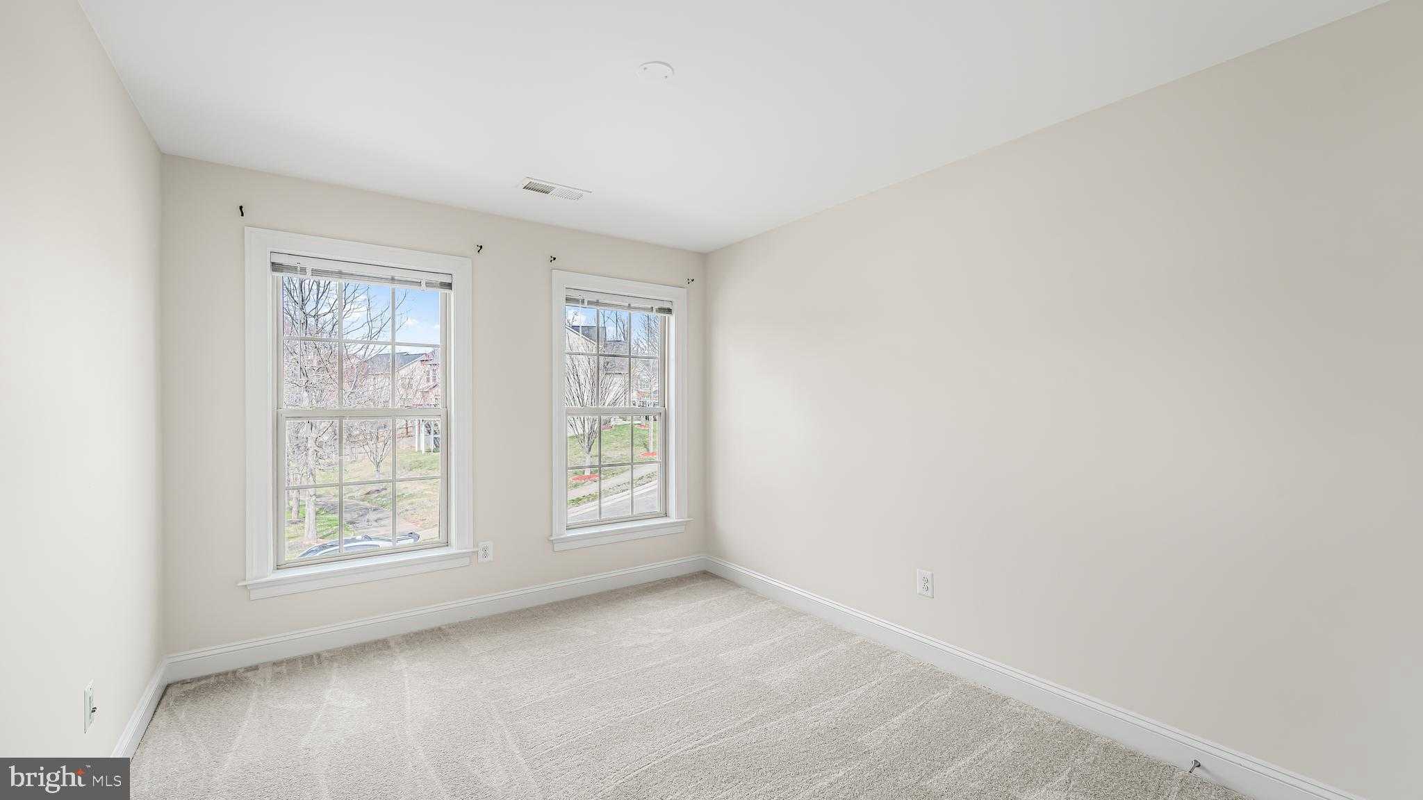 5664 Liberty Manor Cir photo 22