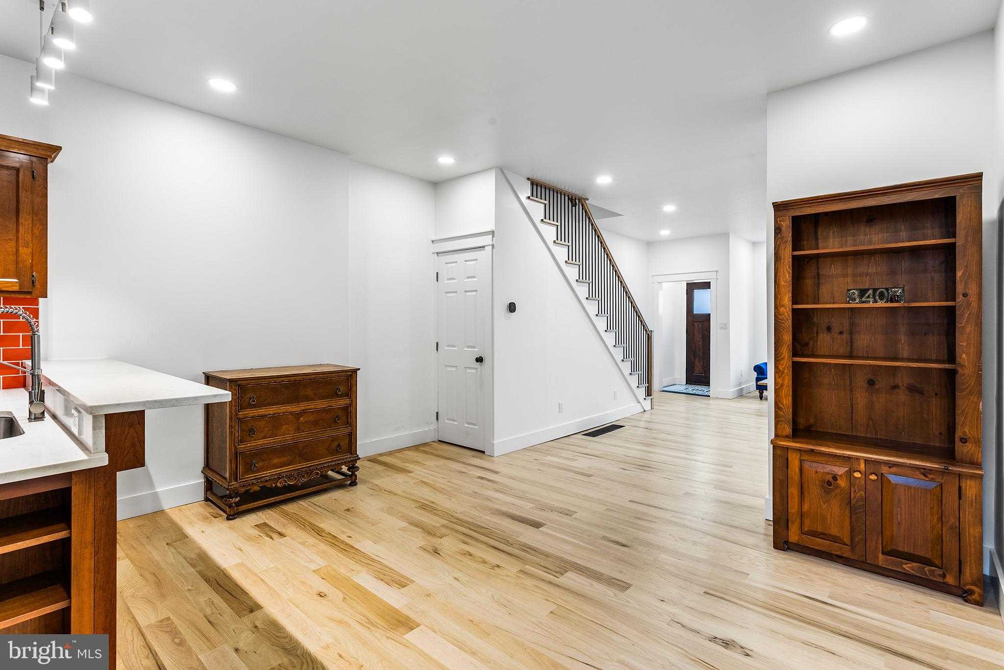 3407 Ridge Ave photo 7