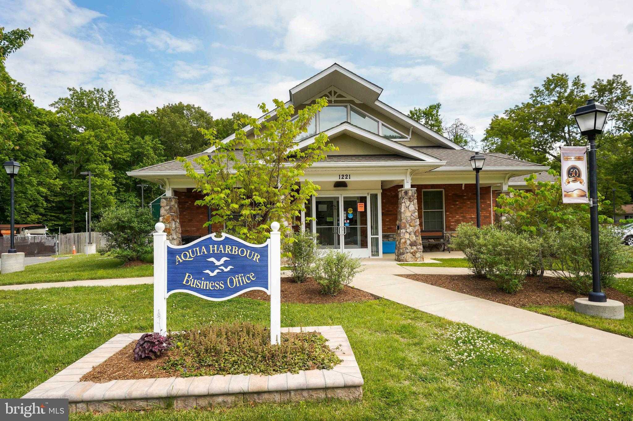 2030 Victoria Dr photo 50