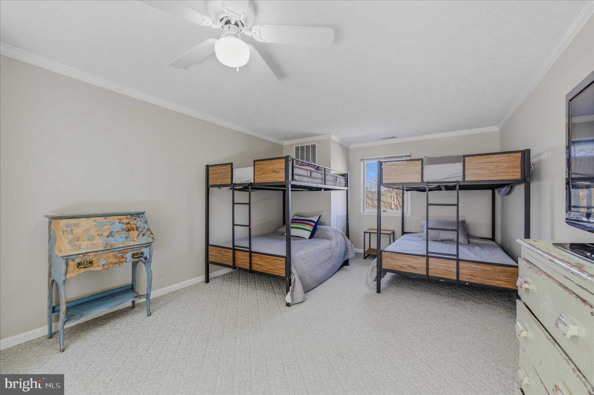 580 Braeburn Dr photo 31