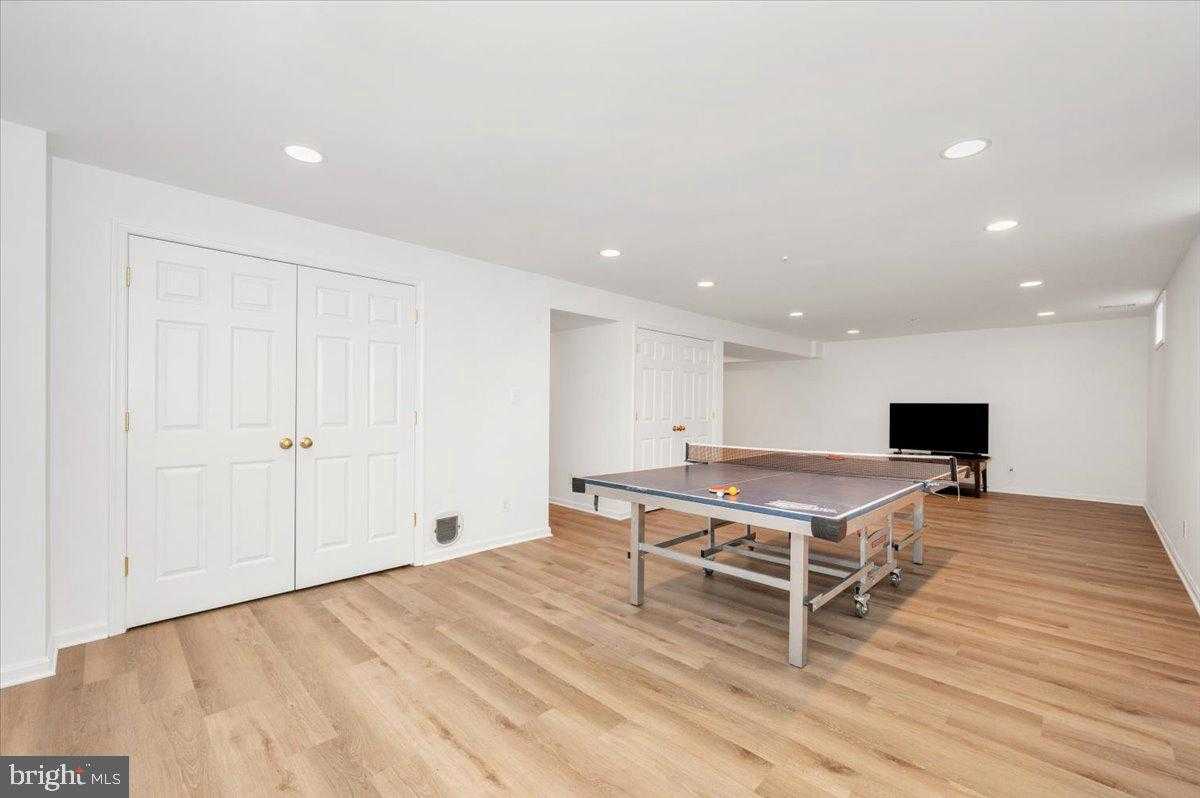 17900 Hickman St photo 51